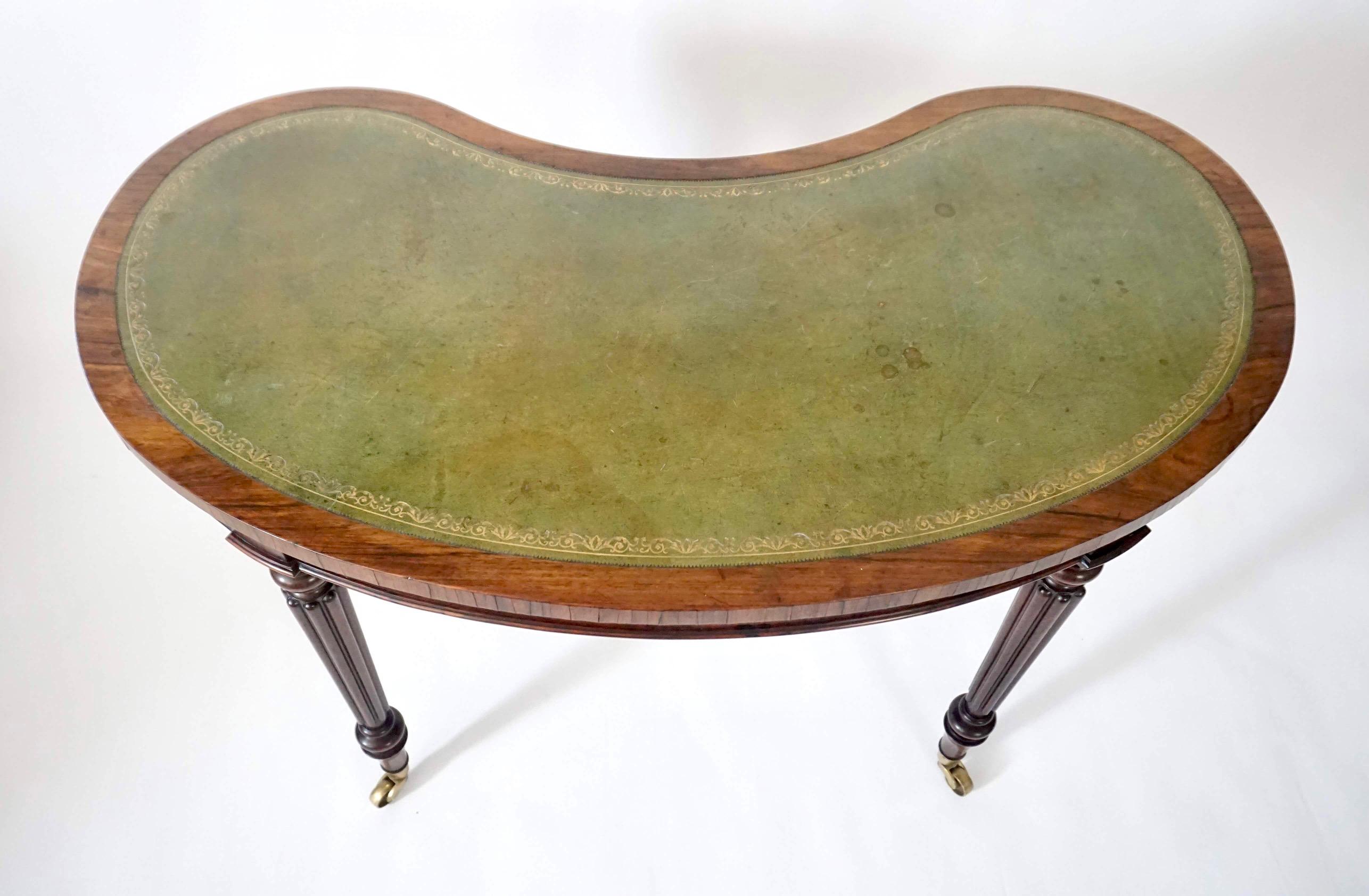19th Century English Regency Rosewood Writing Table of Kidney Form by Gillows, circa 1815