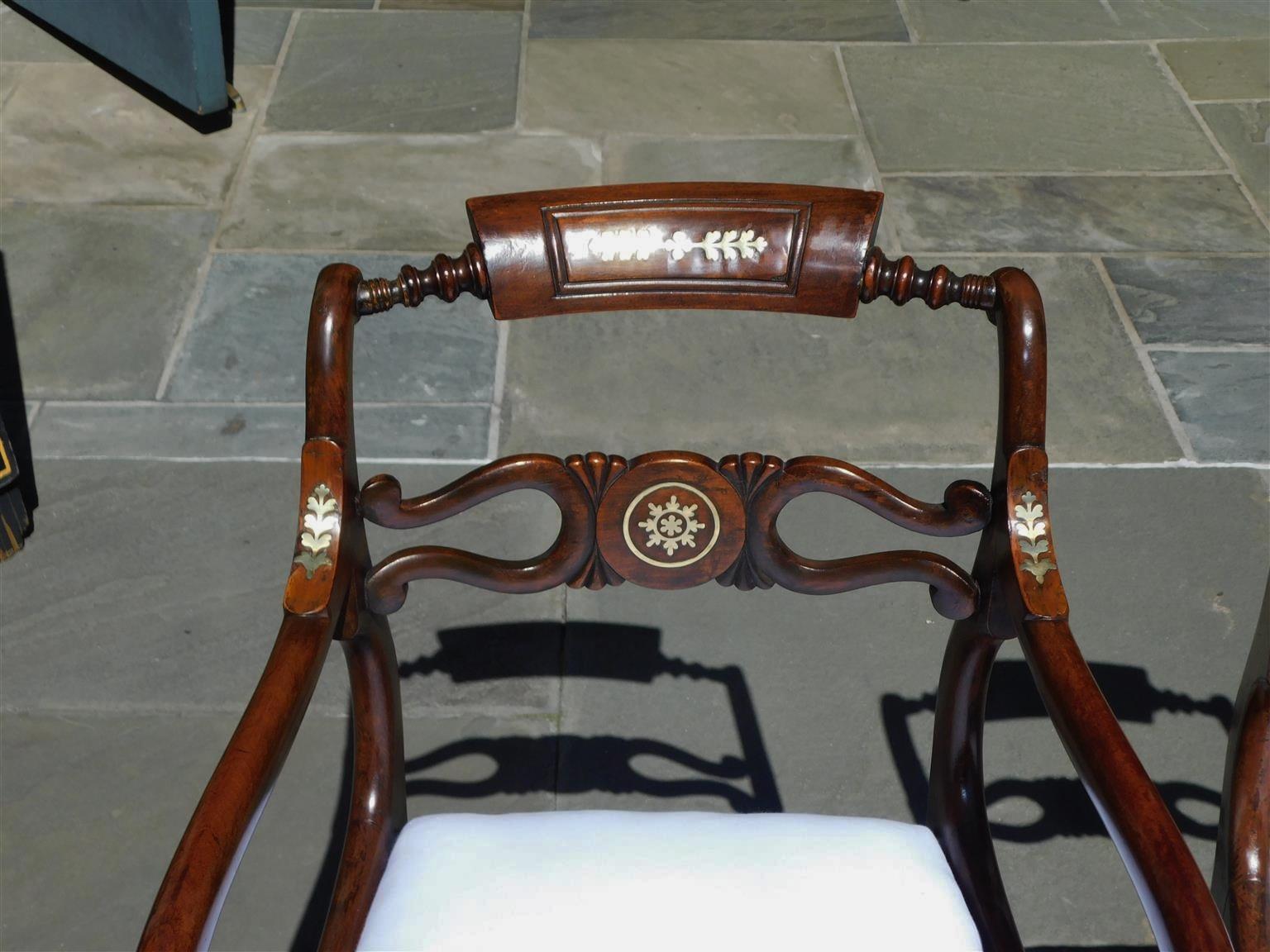 Englischer Regency-Set aus acht Esszimmerstühlen aus Veilchenholz mit Messingintarsien, um 1800 im Angebot 5