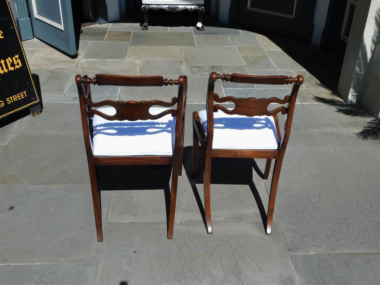 Englischer Regency-Set aus acht Esszimmerstühlen aus Veilchenholz mit Messingintarsien, um 1800 im Angebot 10