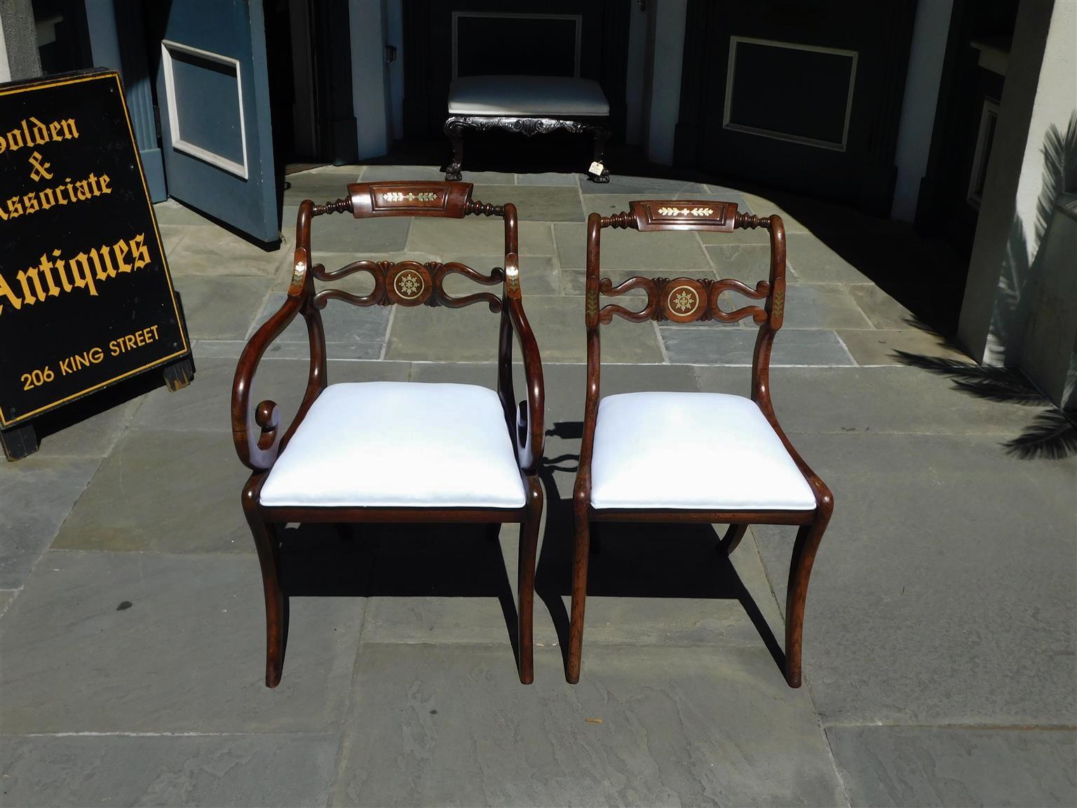 Englischer Regency-Set aus acht Esszimmerstühlen aus Veilchenholz mit Messingintarsien, um 1800 im Angebot 2