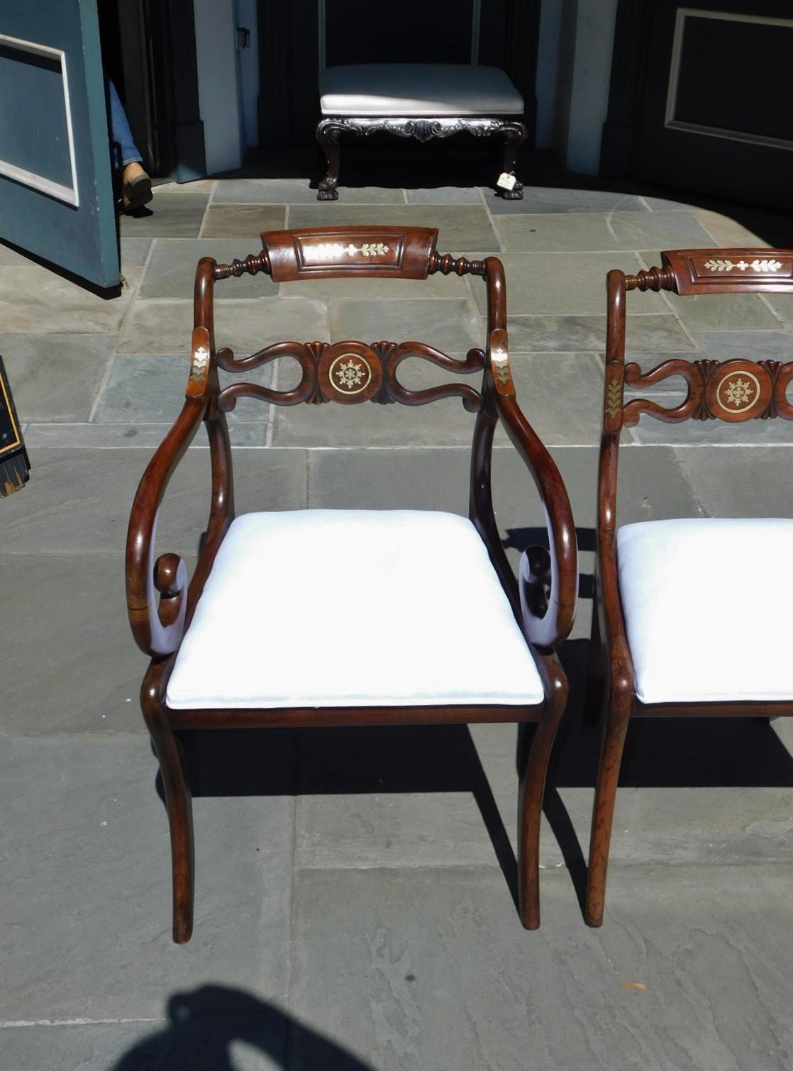 Englischer Regency-Set aus acht Esszimmerstühlen aus Veilchenholz mit Messingintarsien, um 1800 im Angebot 4