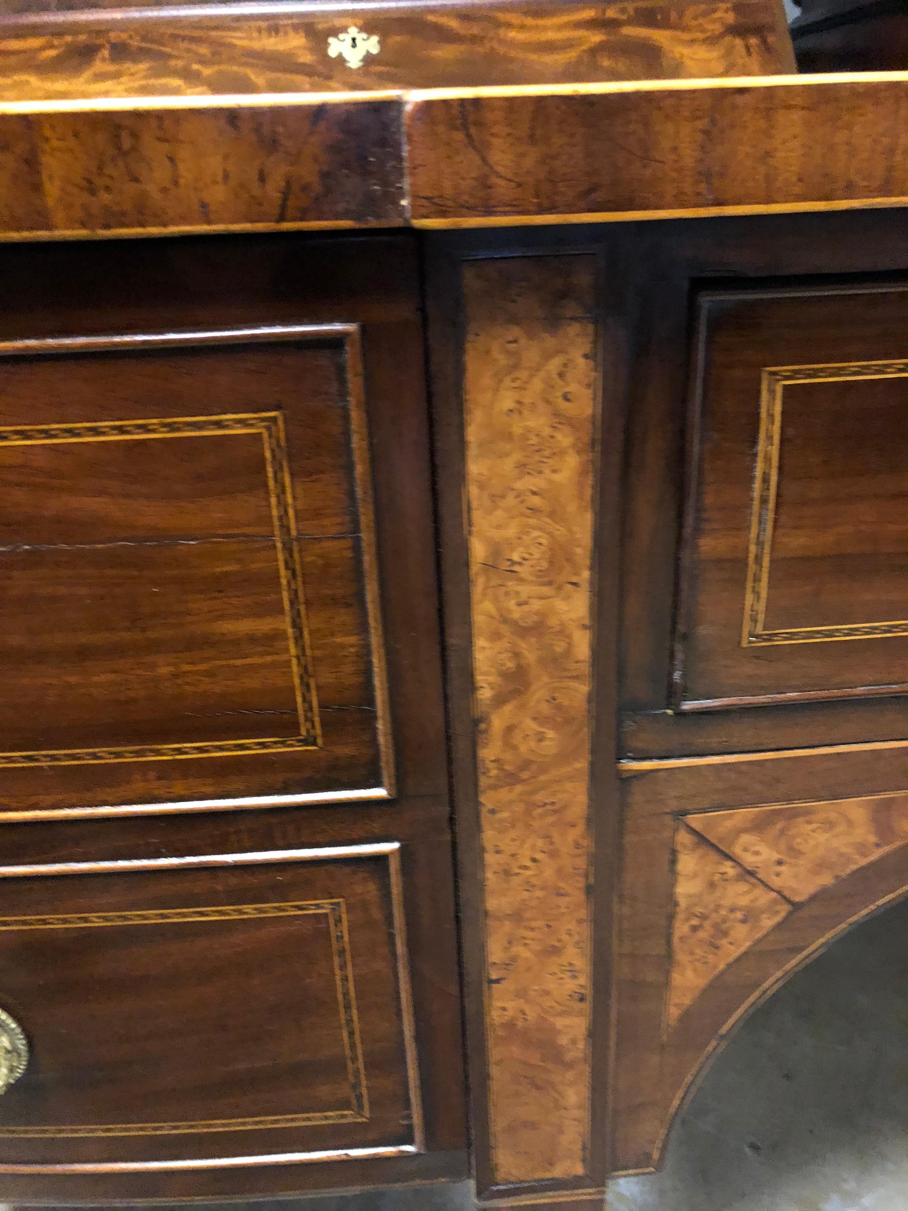 English Regency Sideboard with Fine Inlays, Escutechons, and Banded Top In Good Condition In Athens, GA