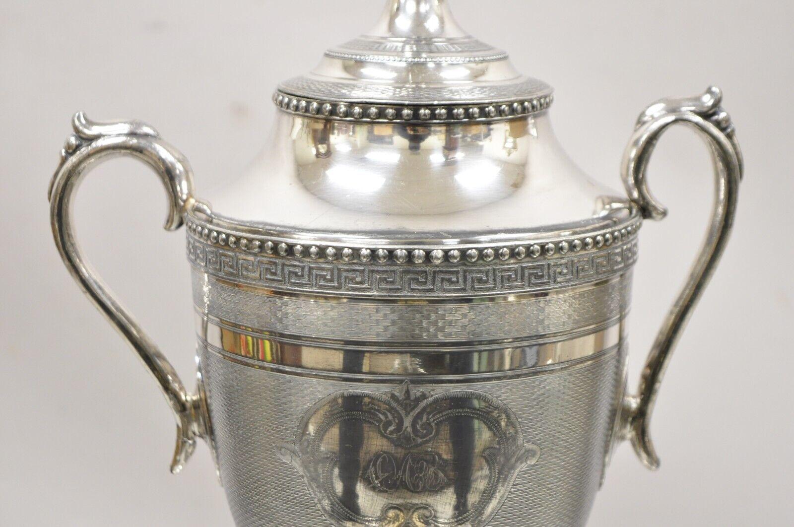English Regency Silver Plated Urn Twin Handle Coffee Drink Dispenser Samovar In Good Condition For Sale In Philadelphia, PA