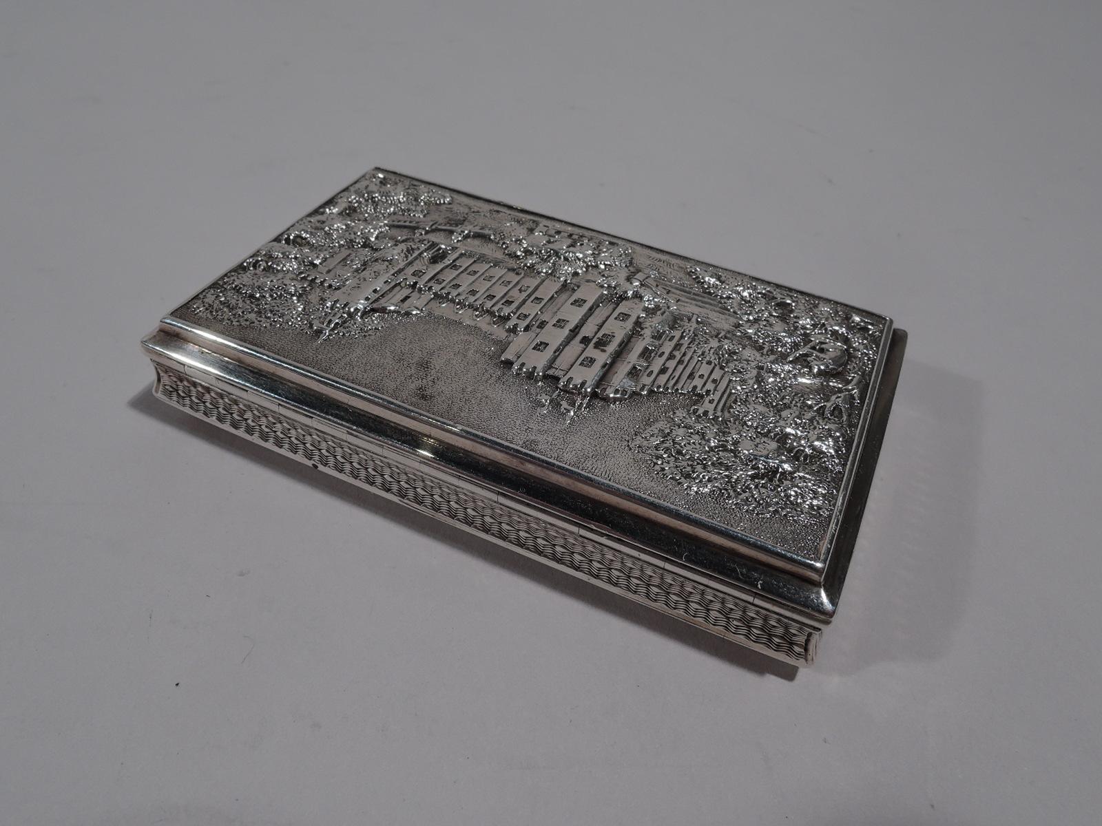 English Regency Sterling Silver Snuffbox by Nathaniel Mills In Excellent Condition In New York, NY