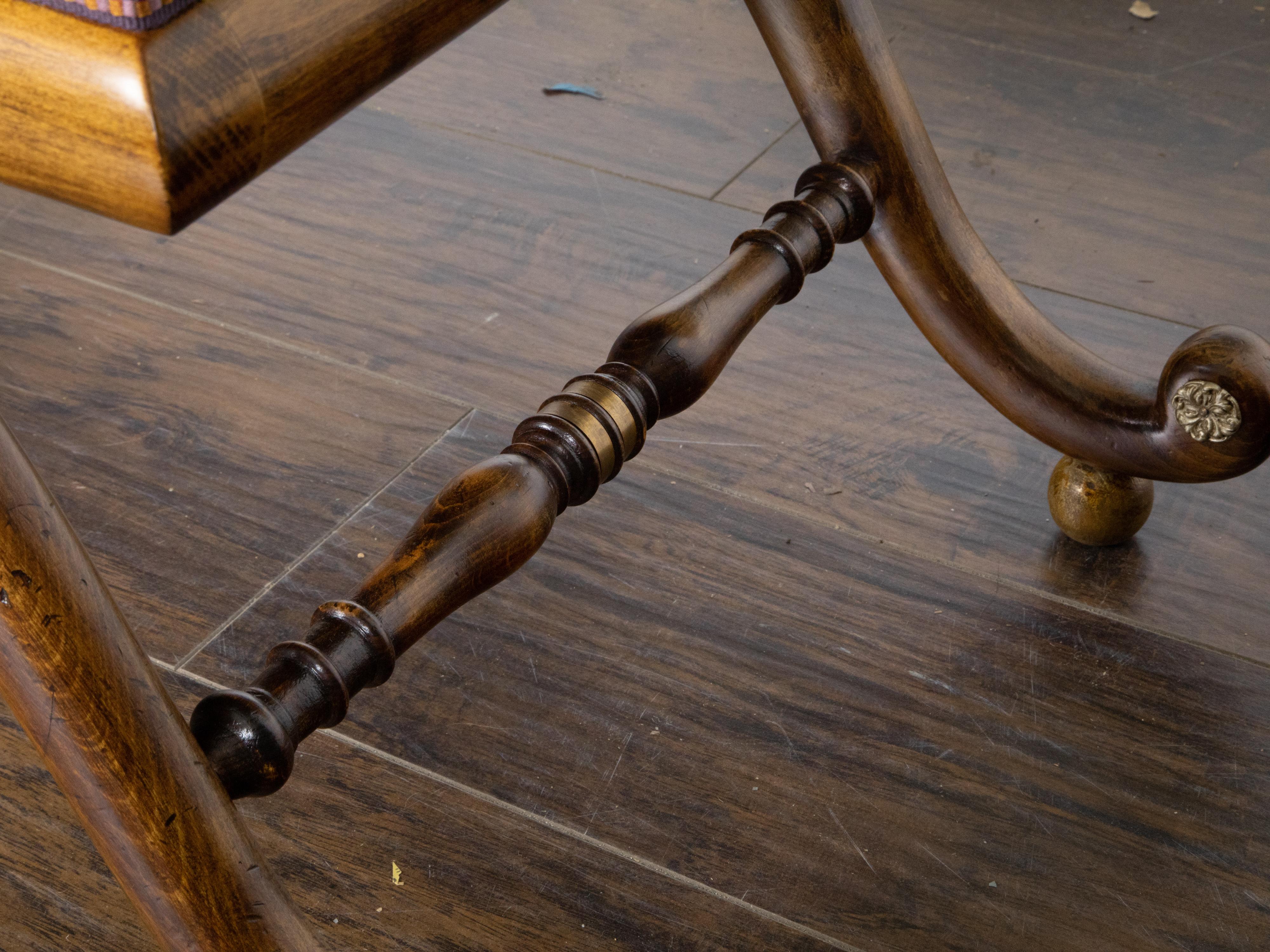 English Regency Style 19th Century Mahogany Stool Curving Legs and Gilt Accents For Sale 5