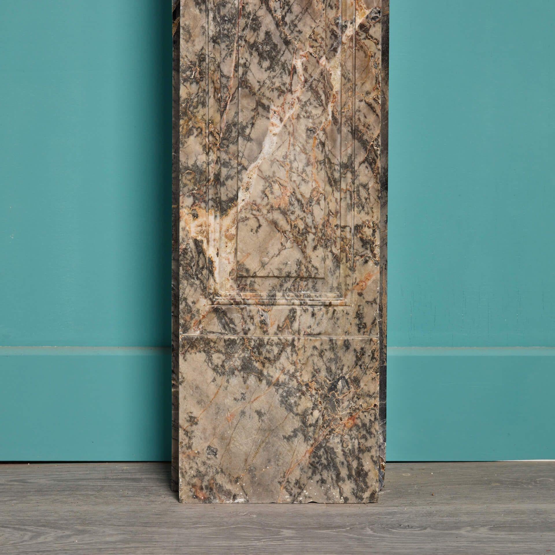 Cheminée ancienne en marbre de style Régence anglaise Bon état - En vente à Wormelow, Herefordshire