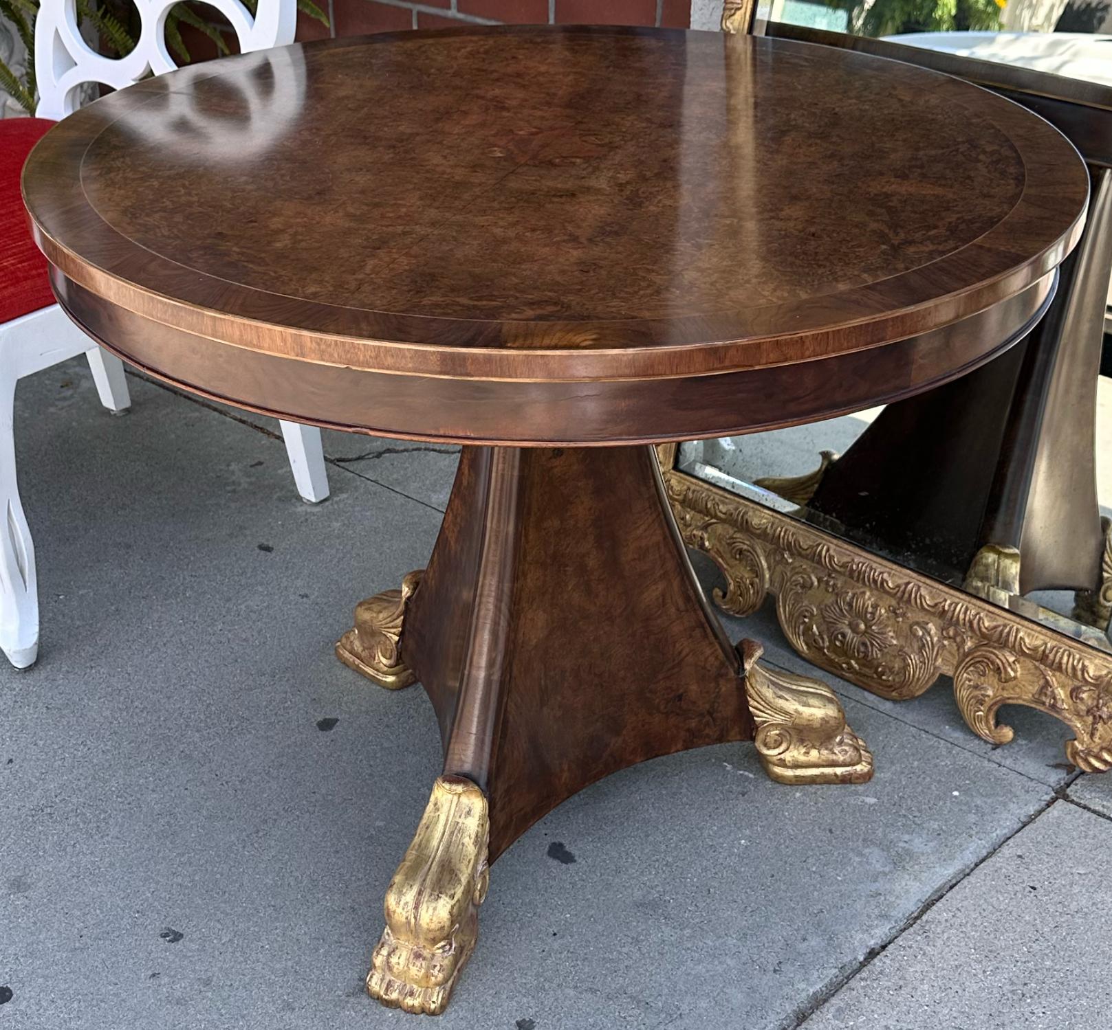Regency Centre de table de style Régence anglaise en noyer de ronce et bois doré (Burton) en vente