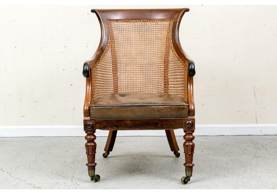 Bergère cannée avec siège en cuir de style Regency anglais en vente 6