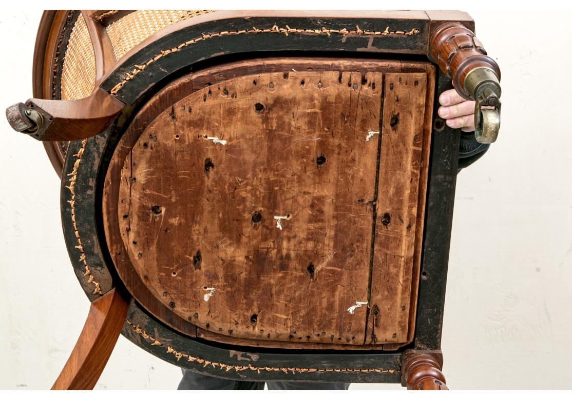 Bergère cannée avec siège en cuir de style Regency anglais en vente 9