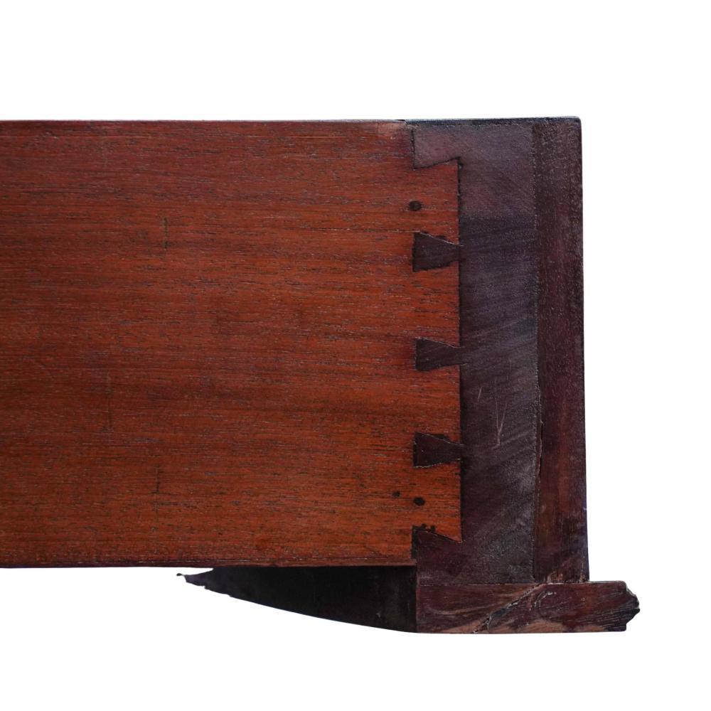 Mesa Consola de Servir de Caoba Tallada de Estilo Regencia Inglés en venta 9