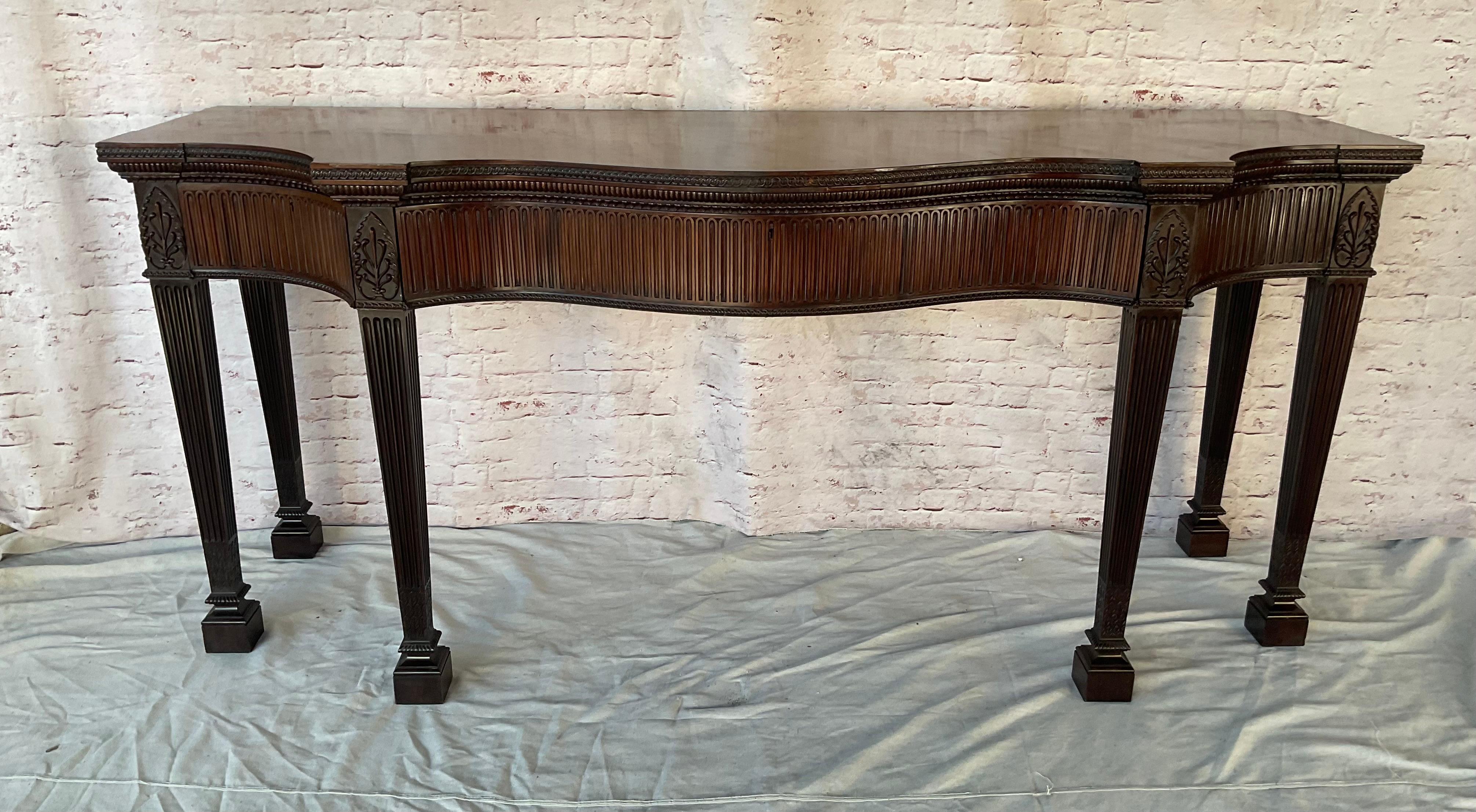 Mesa Consola de Servir de Caoba Tallada de Estilo Regencia Inglés en venta 12