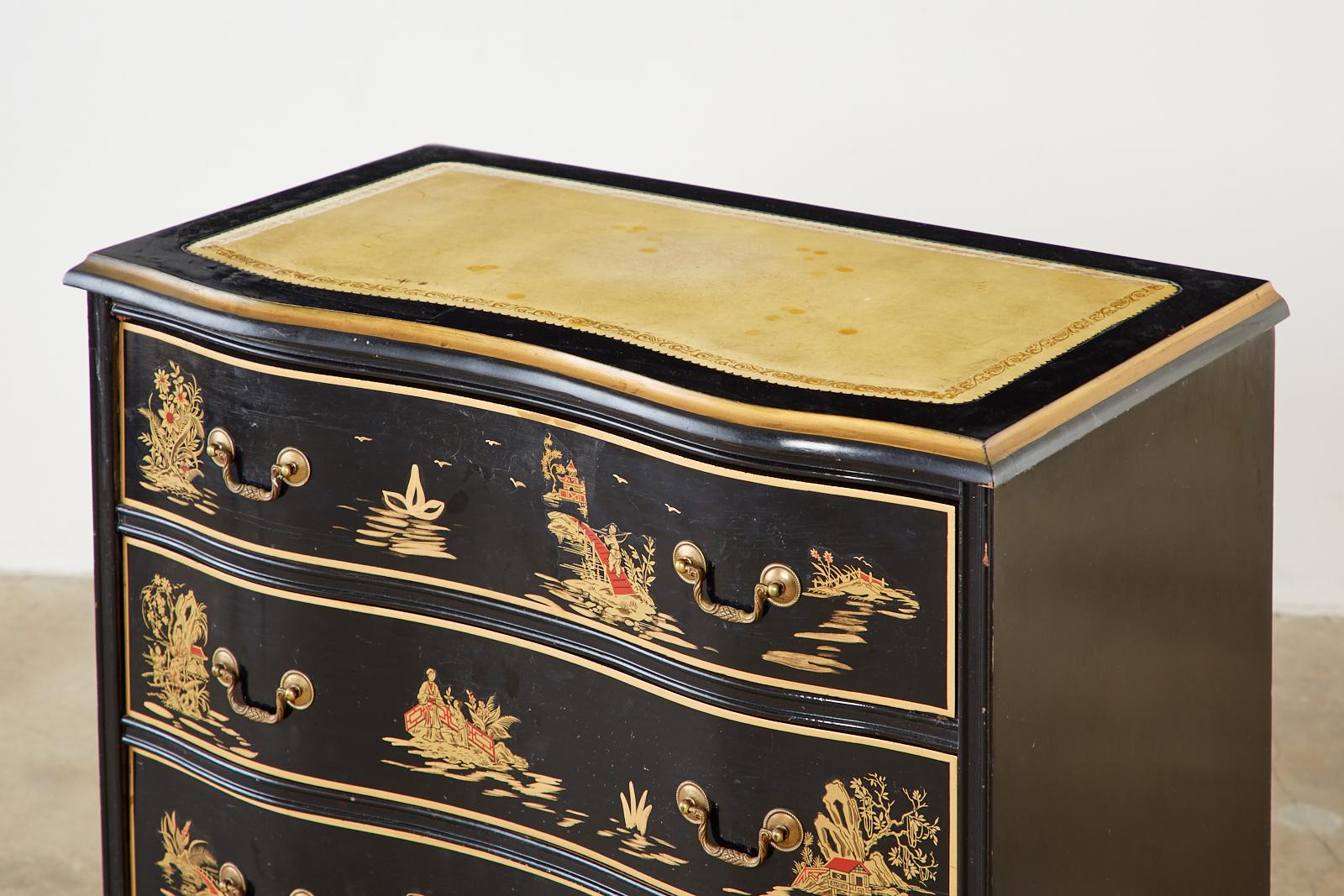 American English Regency Style Chinoiserie Decorated Commode or Chest