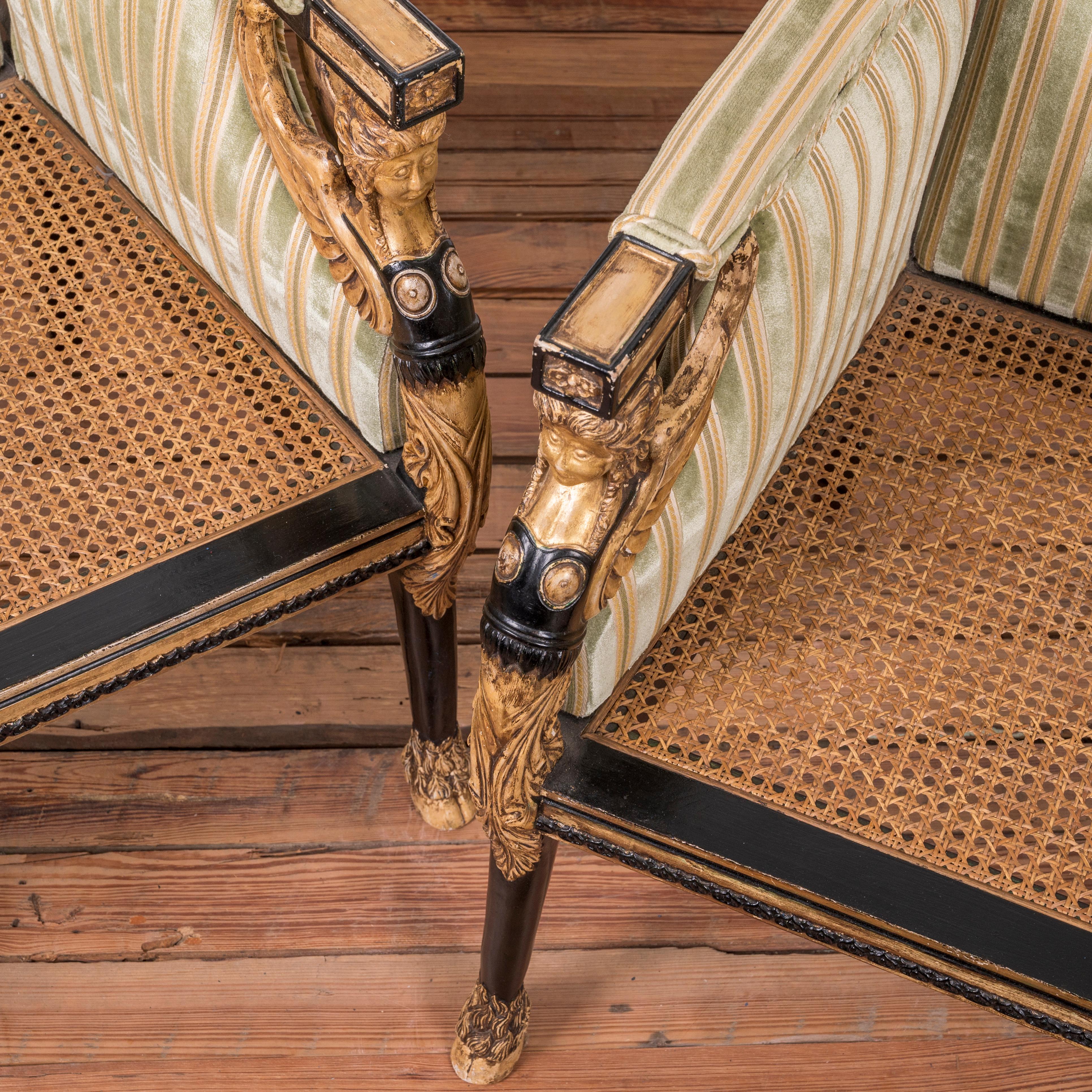 Englische ebonisierte und teilweise vergoldete Stühle im Regency-Stil - Ein Paar im Angebot 1