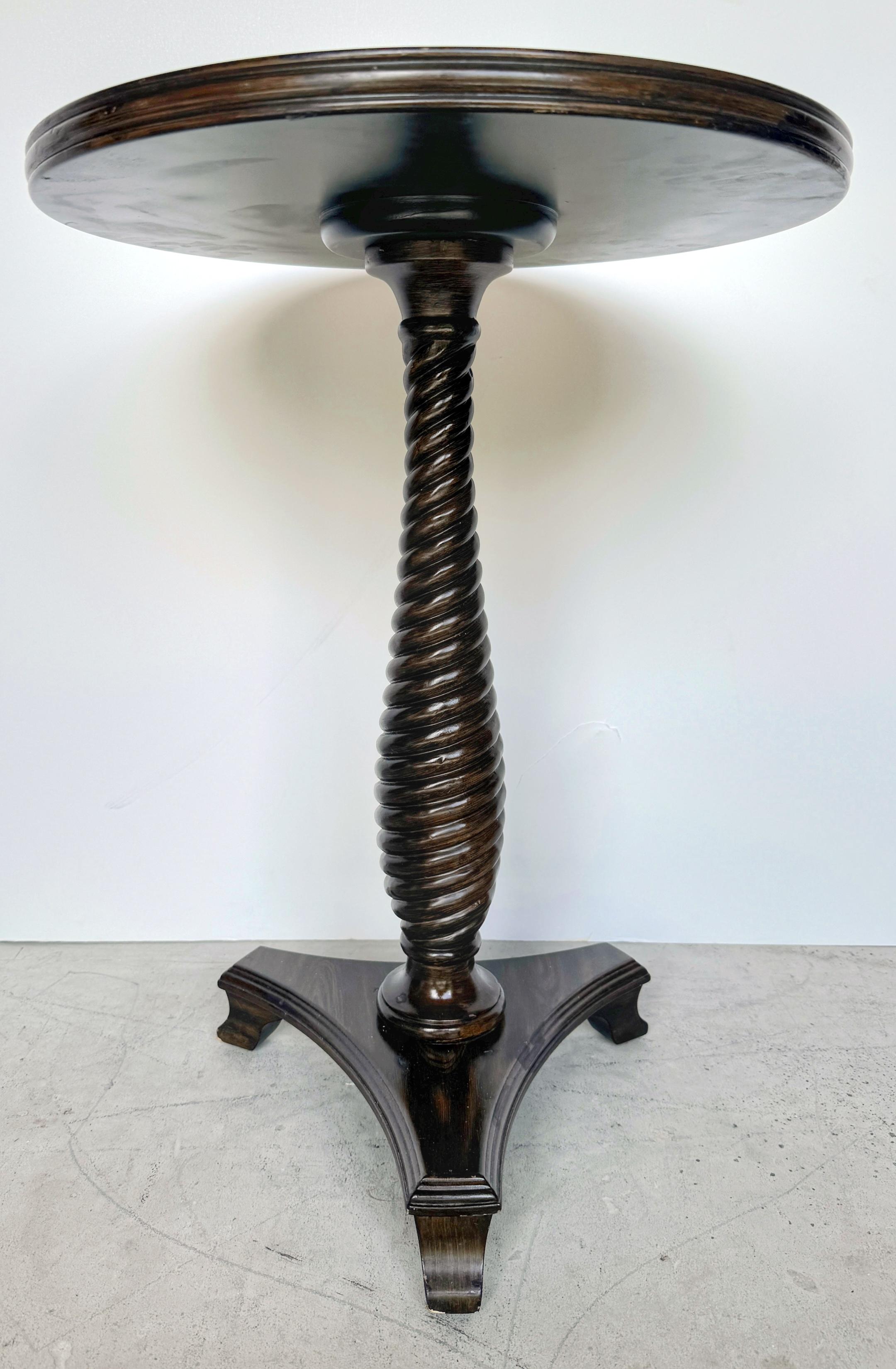 Glass English Regency Style Eglomise Reverse Painted Neoclassical Side Table For Sale
