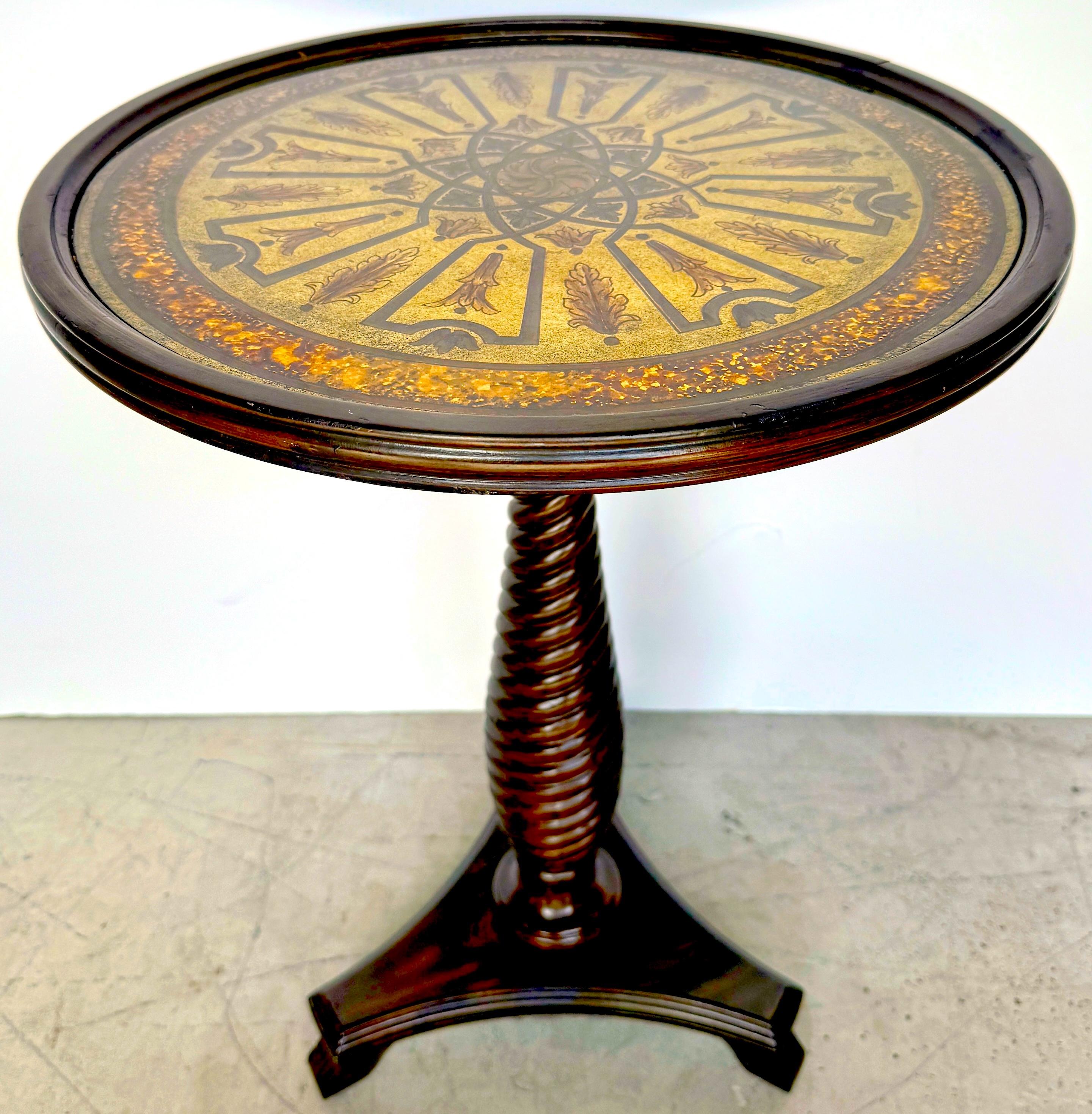 English Regency Style Eglomise Reverse Painted Neoclassical Side Table For Sale 1