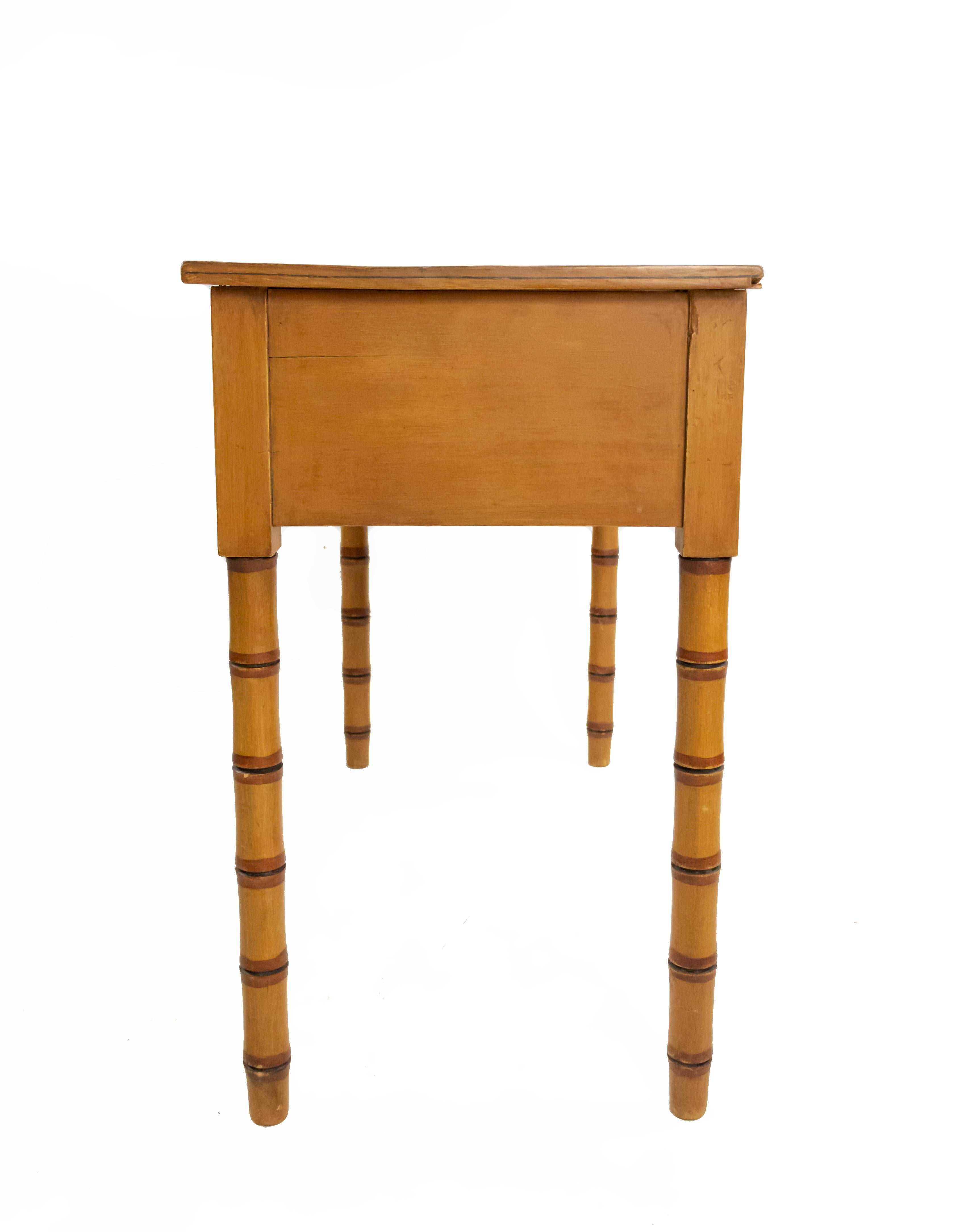 English Regency Style Faux Bamboo Desk In Good Condition In New York, NY