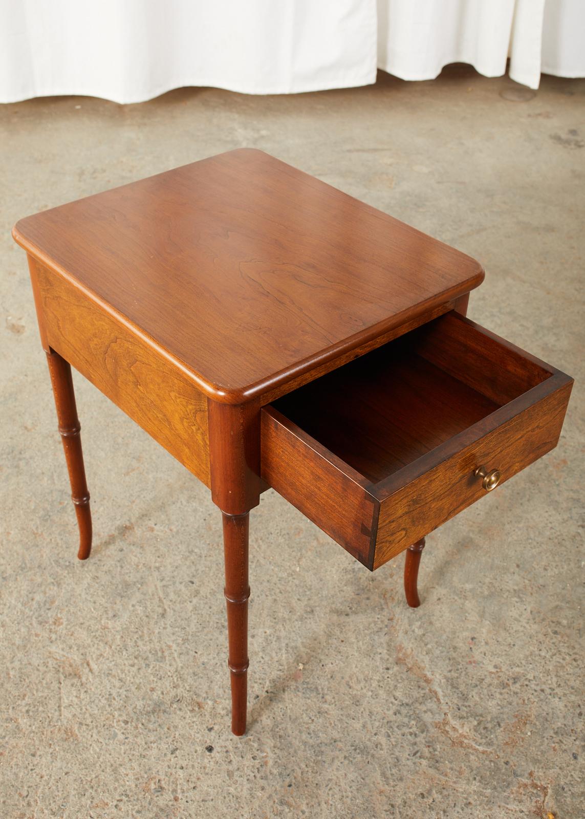 English Regency Style Faux Bamboo Mahogany Drinks Table In Good Condition In Rio Vista, CA
