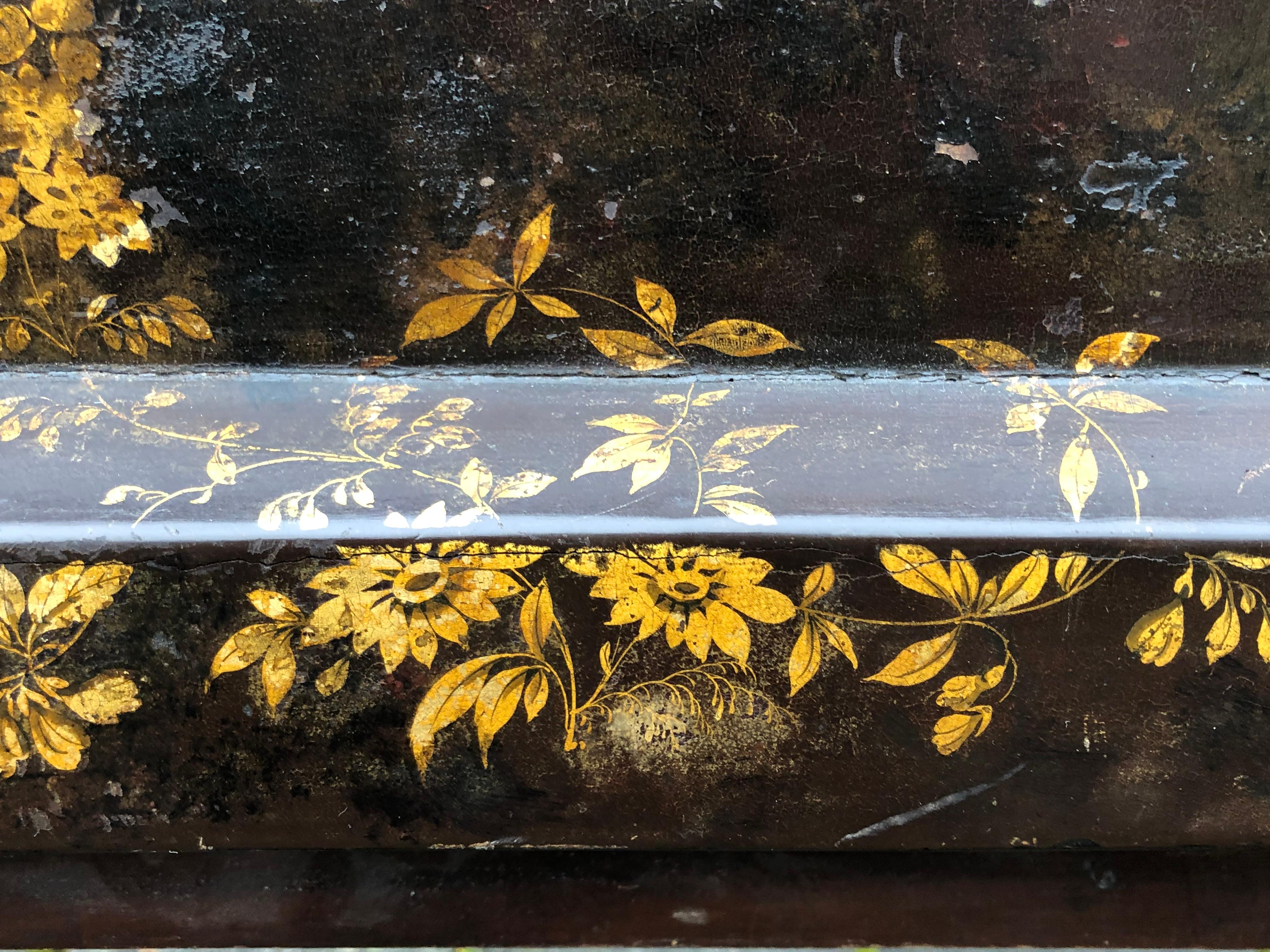 English Regency Style Gilt Papier Mache Black Lacquer Tray Table, Stand In Distressed Condition For Sale In Seattle, WA
