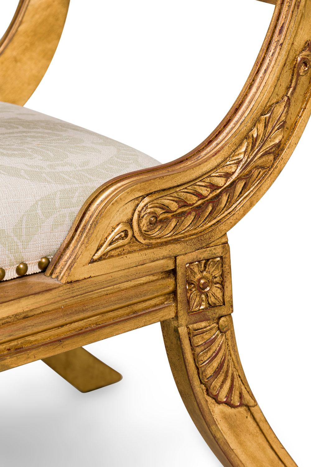 Englischer Giltwood- und Damast-Sessel im Regency-Stil im Angebot 2