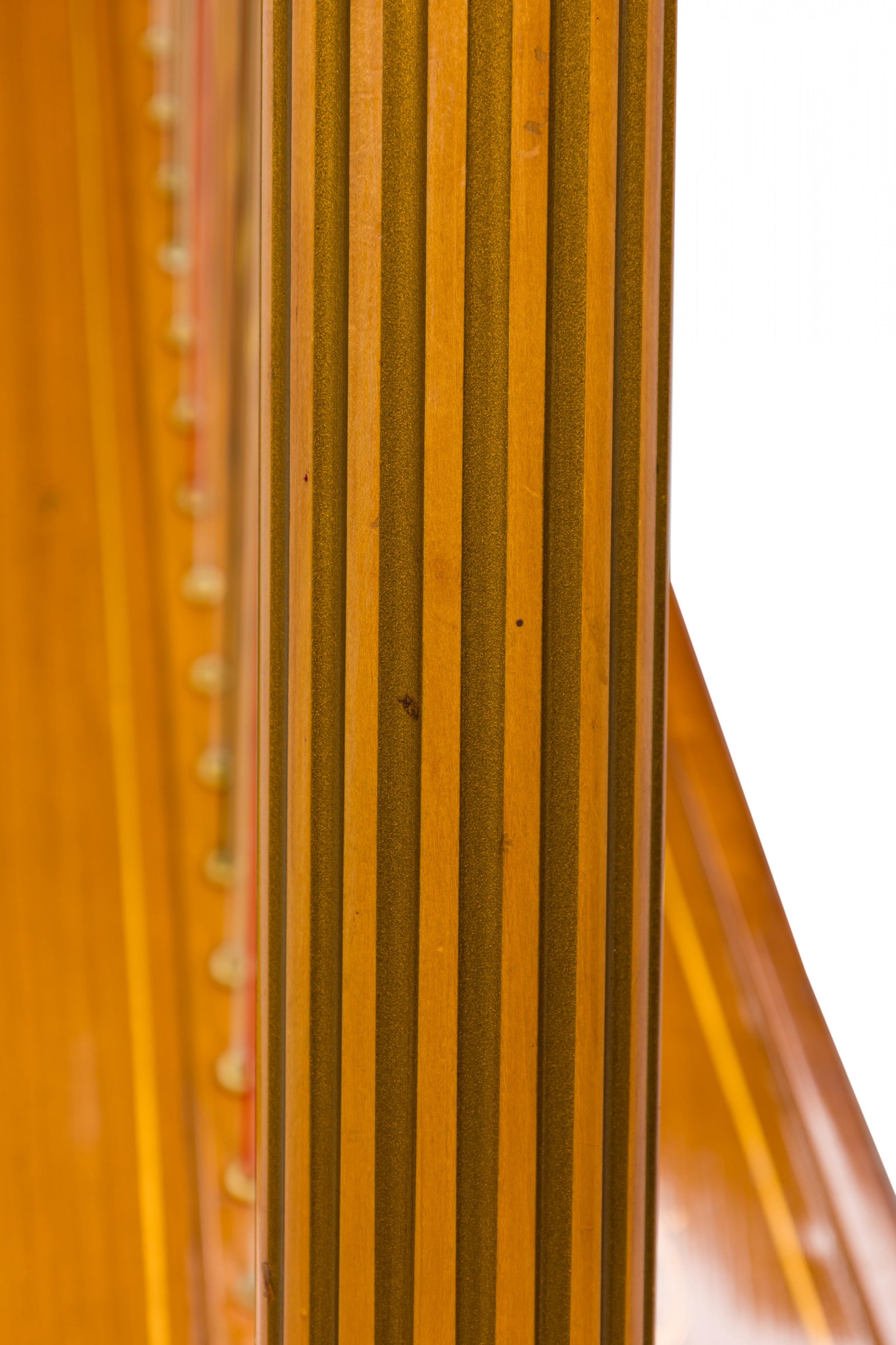 English Regency Style Giltwood & Brass Double Action 7-Pedal Harp en vente 5