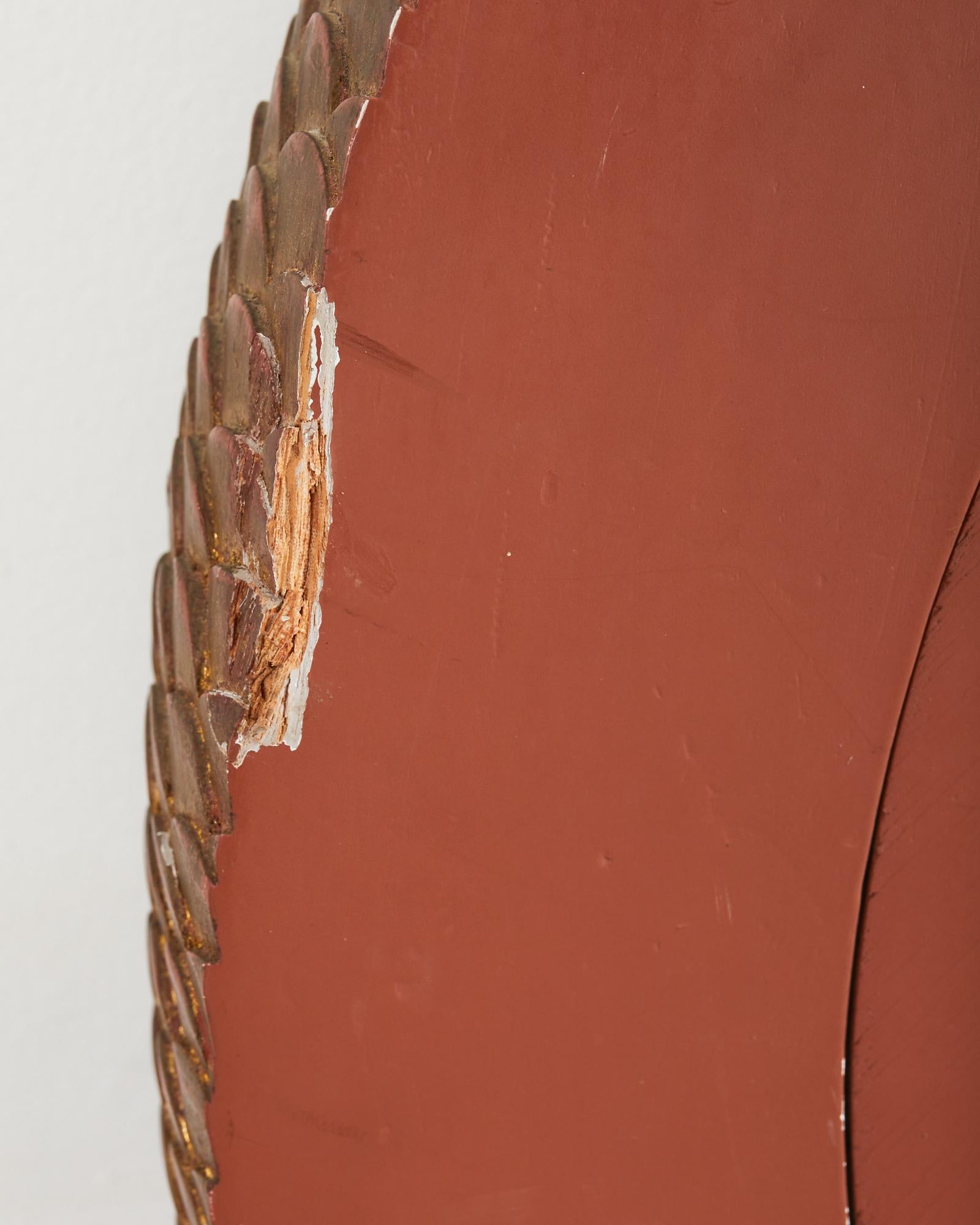Miroir serpentin en bois doré sculpté de style Régence anglaise avec dauphins en vente 11