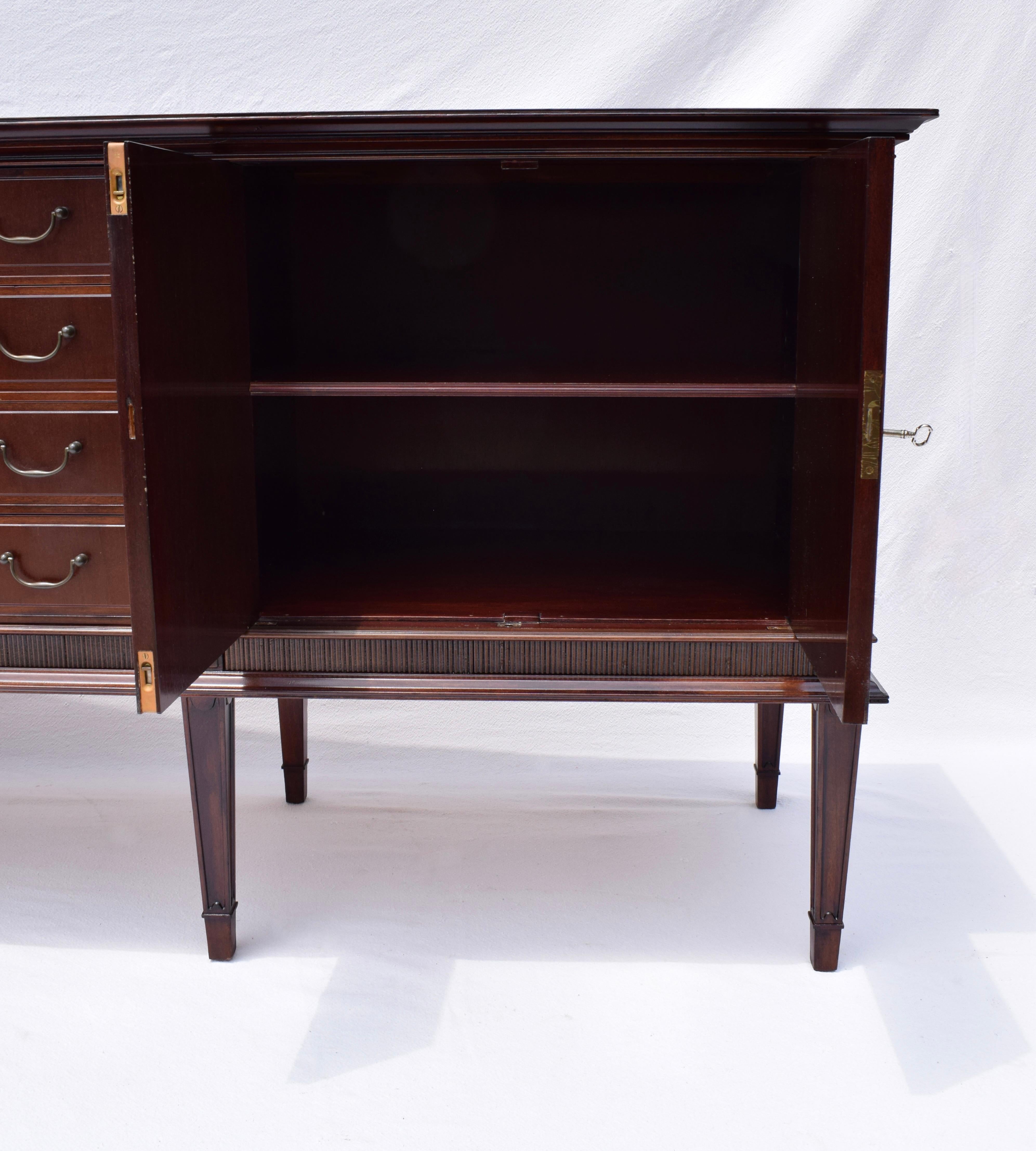 Englisches Mahagoni-Sideboard im Regency-Stil (20. Jahrhundert)