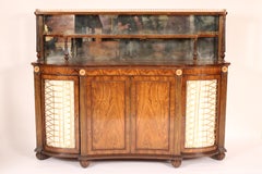 Buffet en palissandre de style Régence anglaise