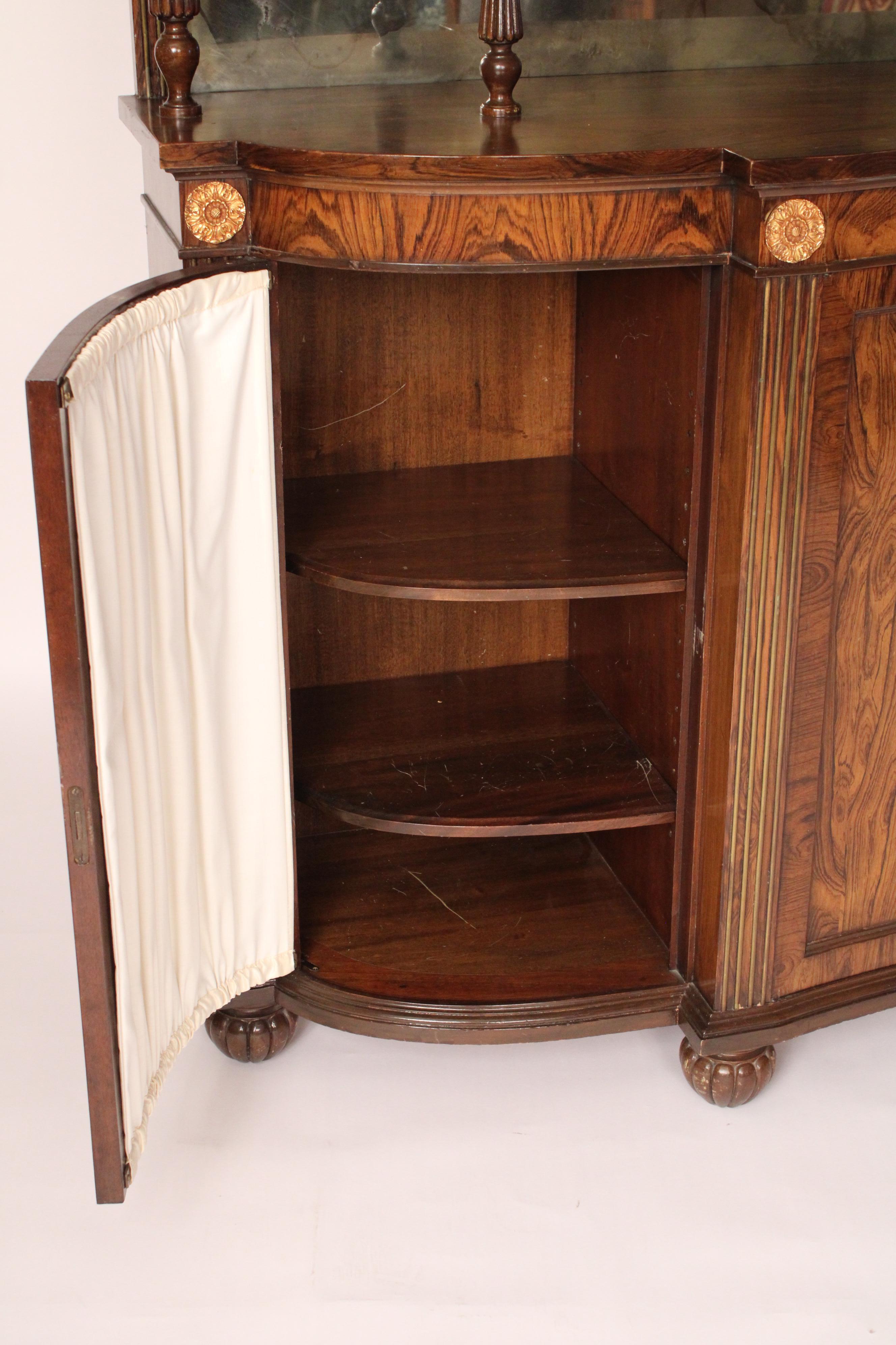 Credenza in palissandro in stile Regency inglese in vendita 1