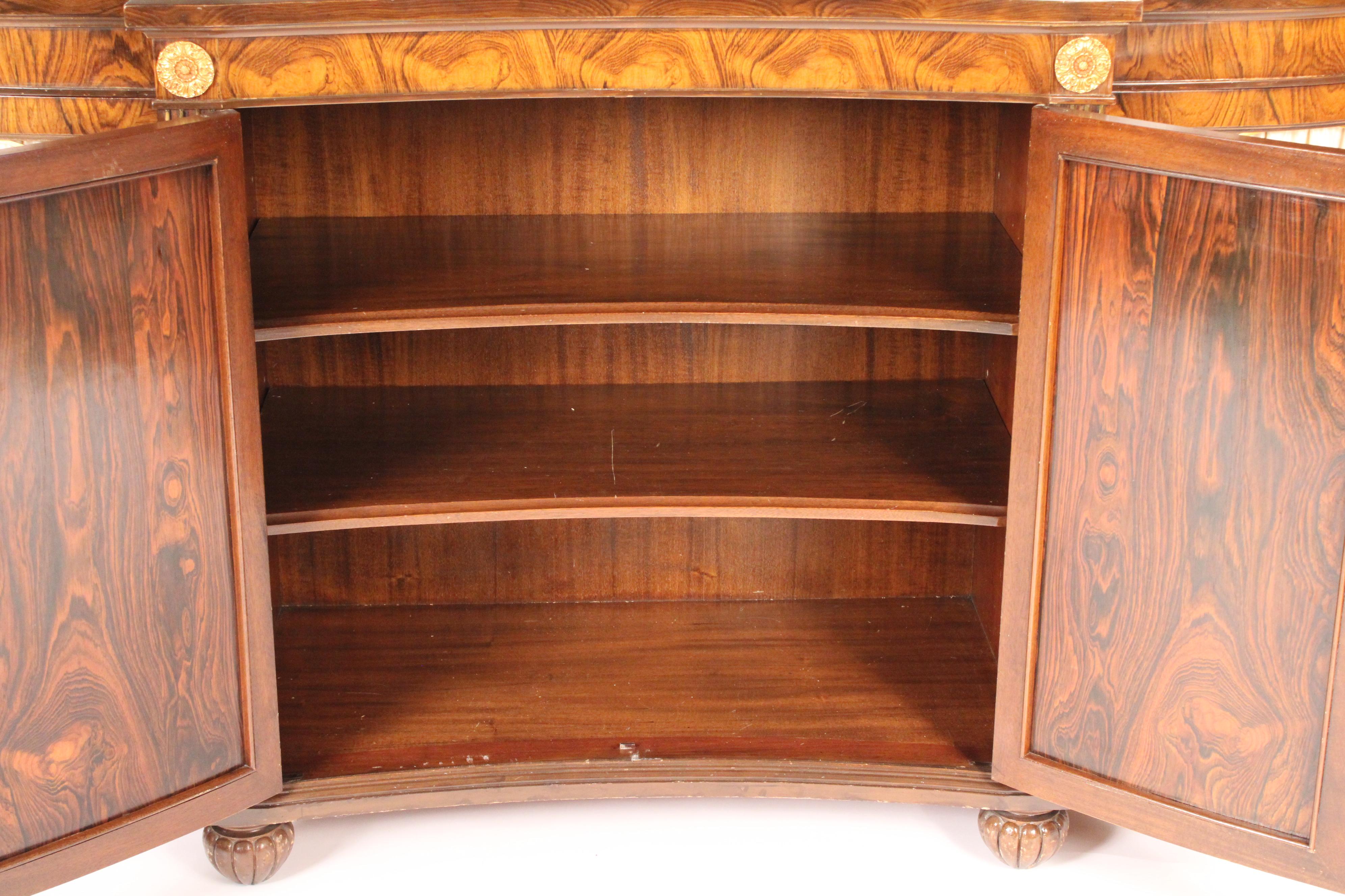 Credenza in palissandro in stile Regency inglese in vendita 2