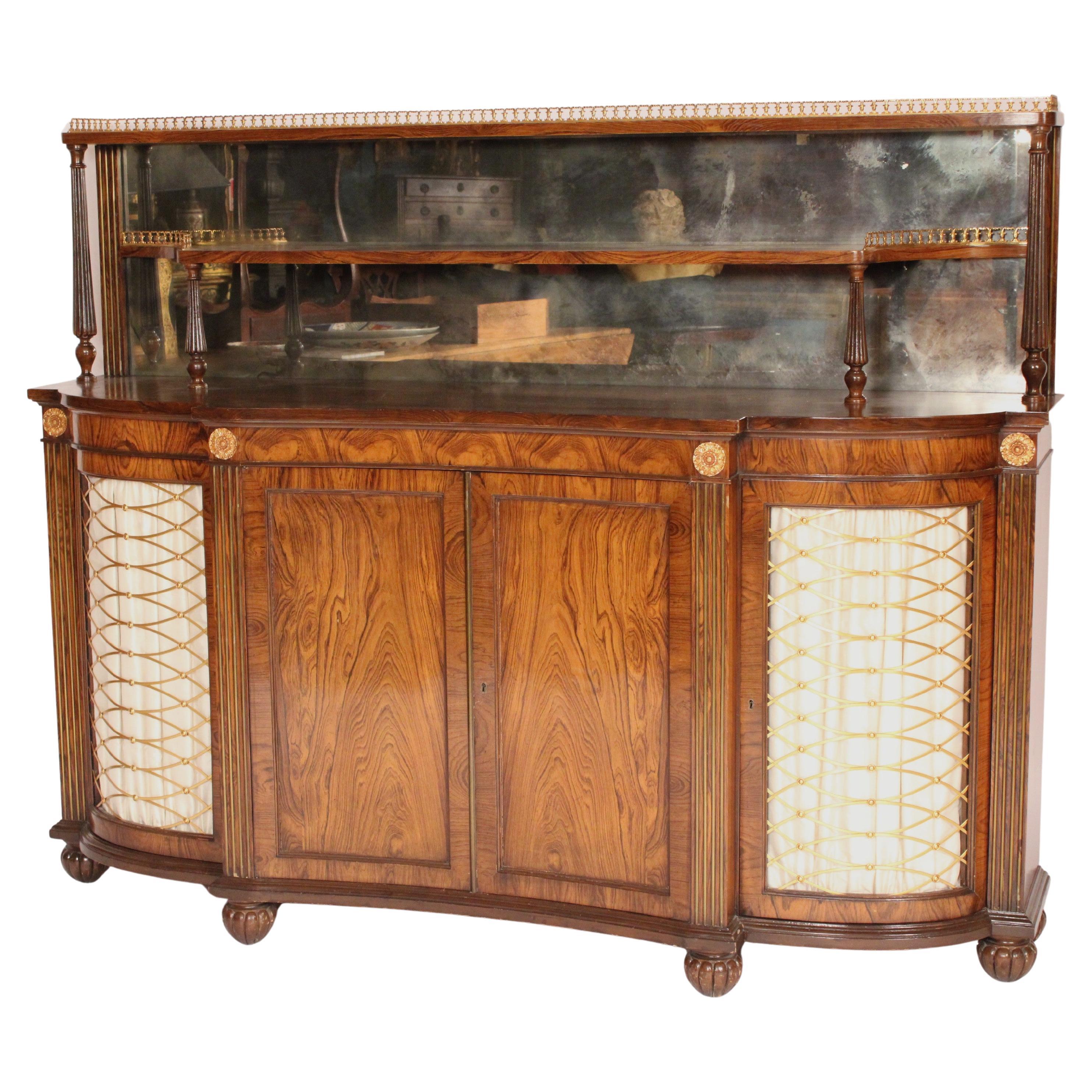 Credenza in palissandro in stile Regency inglese in vendita