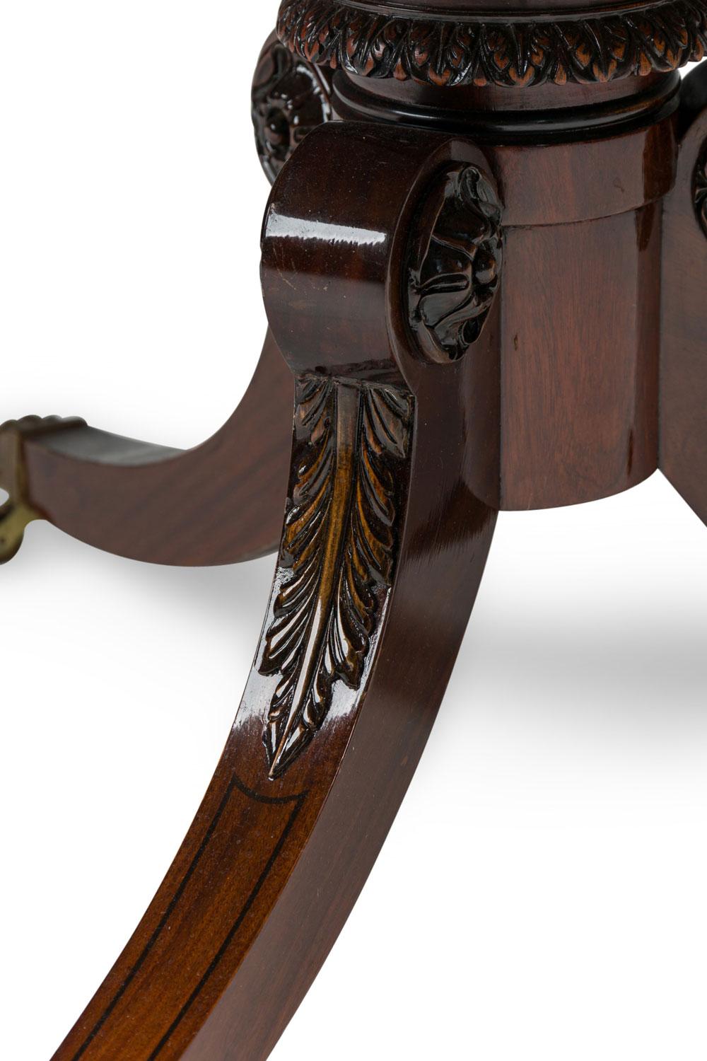 English Regency style Round Center Table For Sale 1