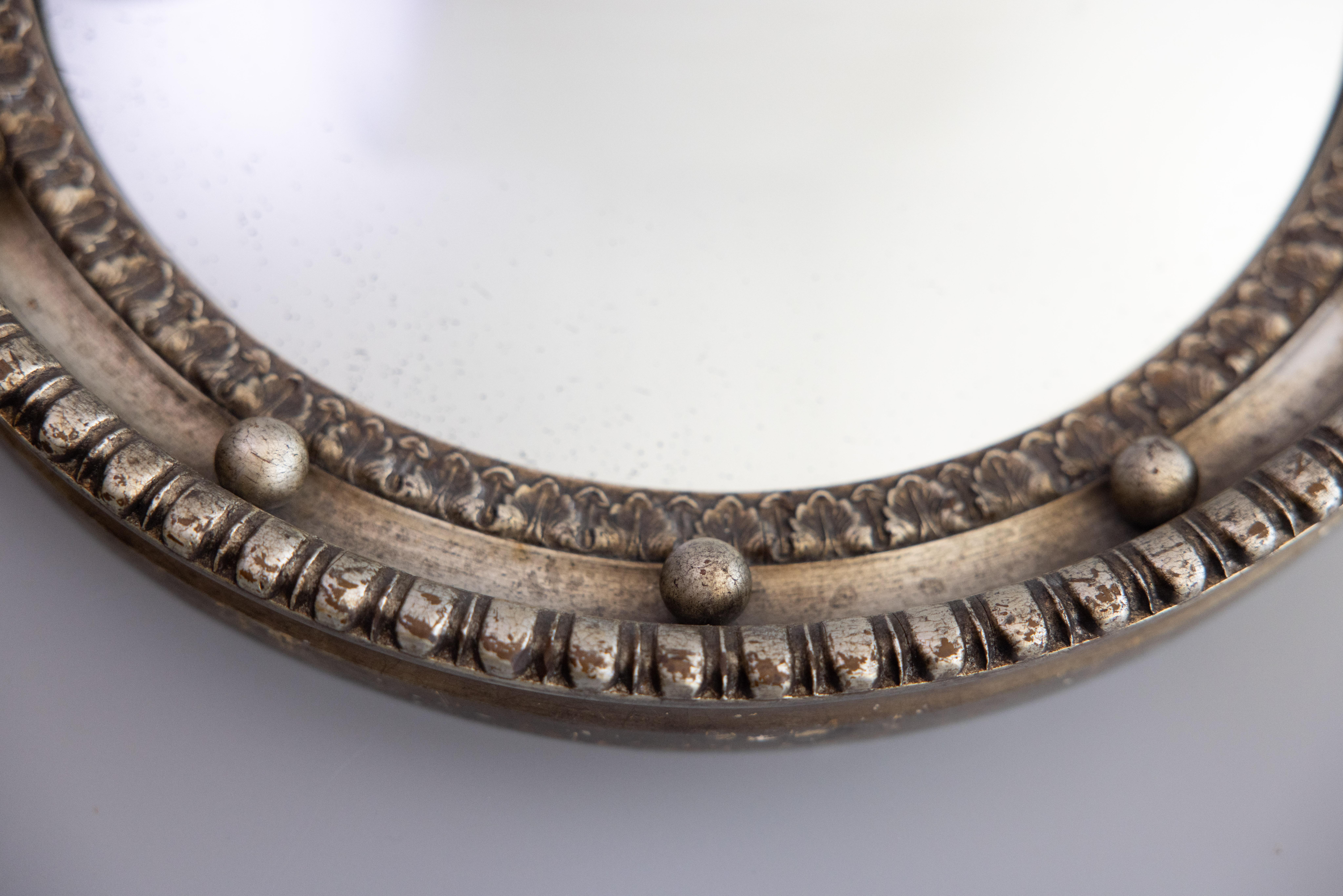 Silvered English Regency Style Silver Gilt Wood Bullseye Convex Mirror, Circa 1930 For Sale