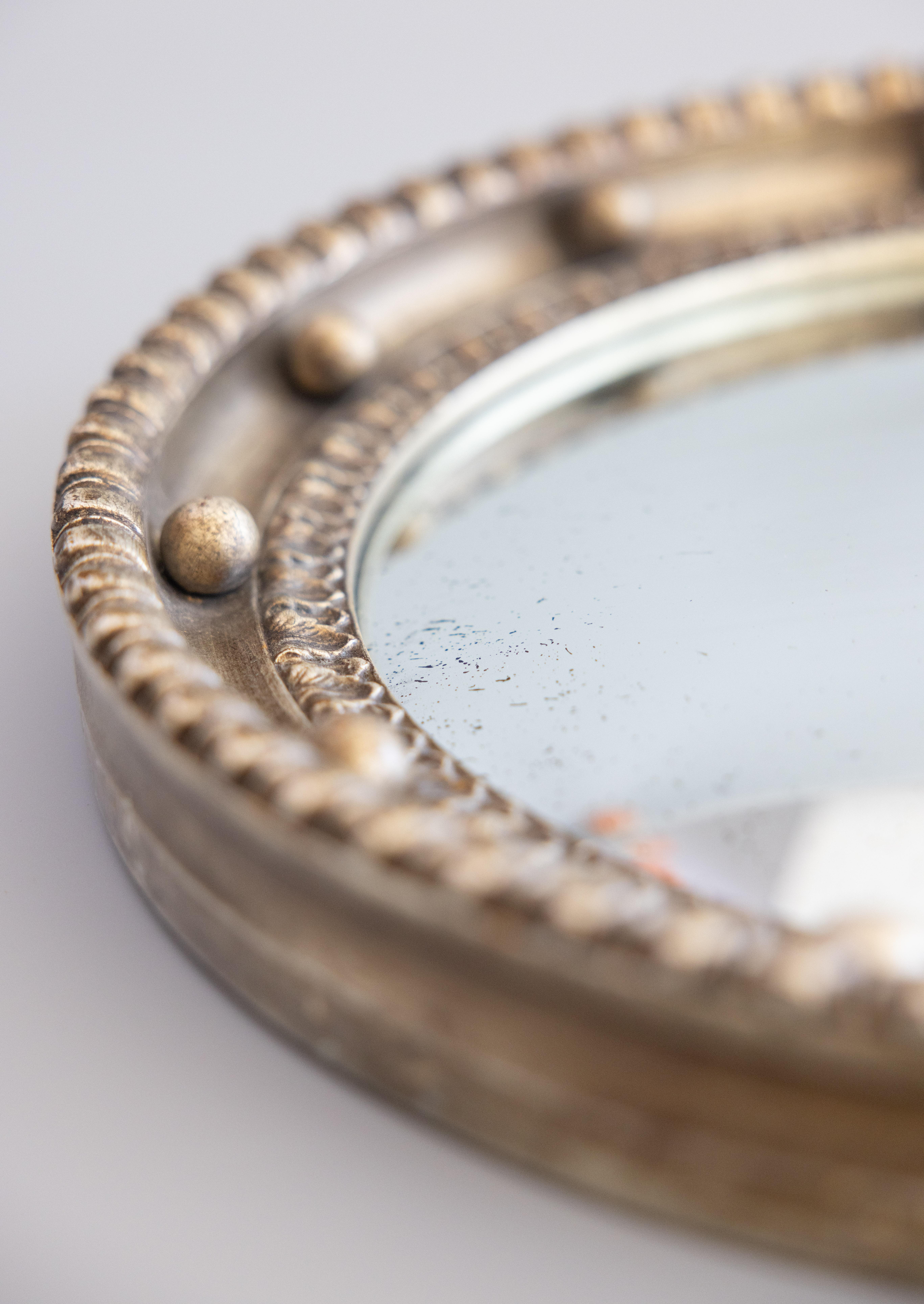 Mid-20th Century English Regency Style Silver Gilt Wood Bullseye Convex Mirror, Circa 1930 For Sale