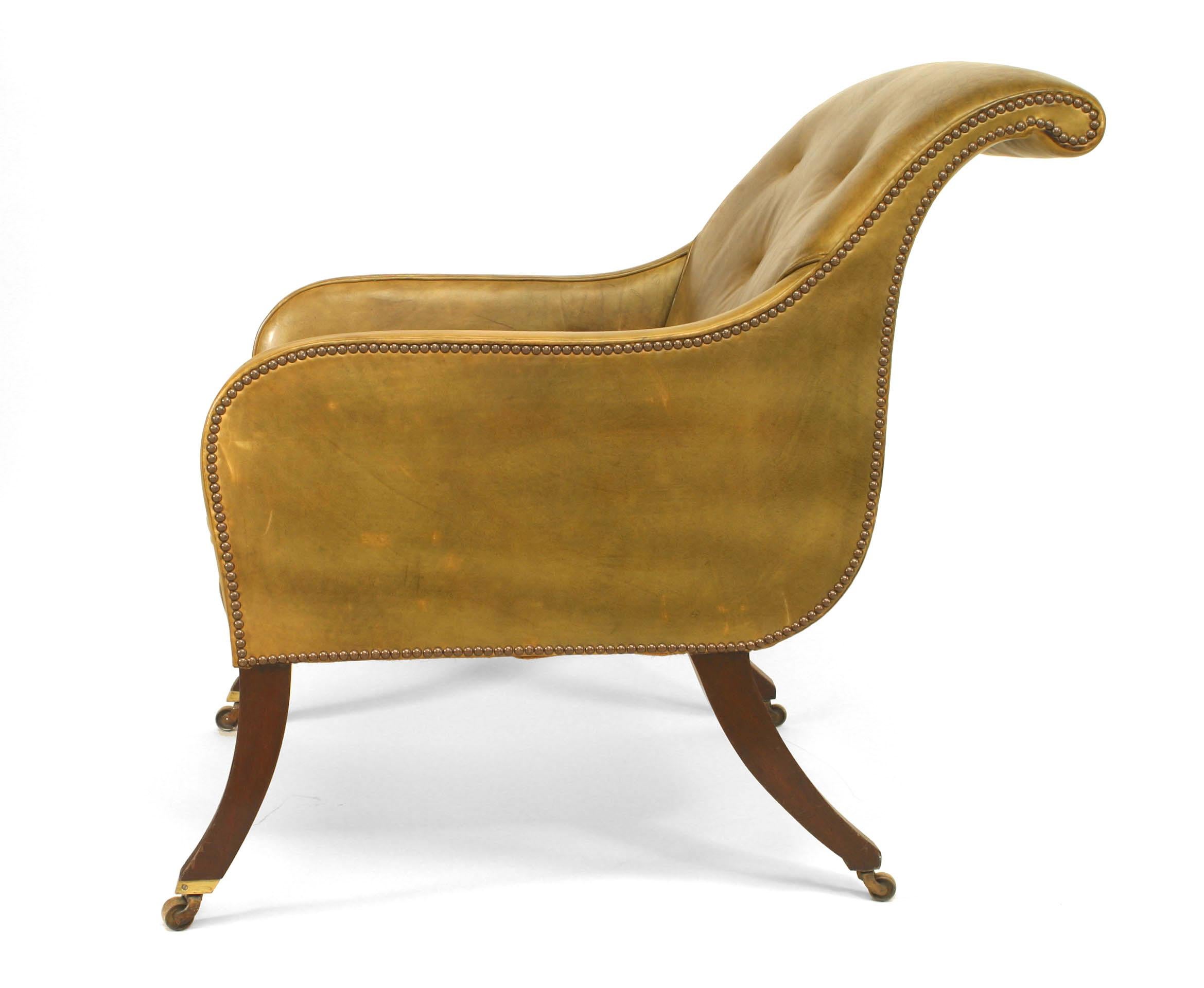 English Regency Style Sleigh Back Club Chair im Zustand „Gut“ in New York, NY