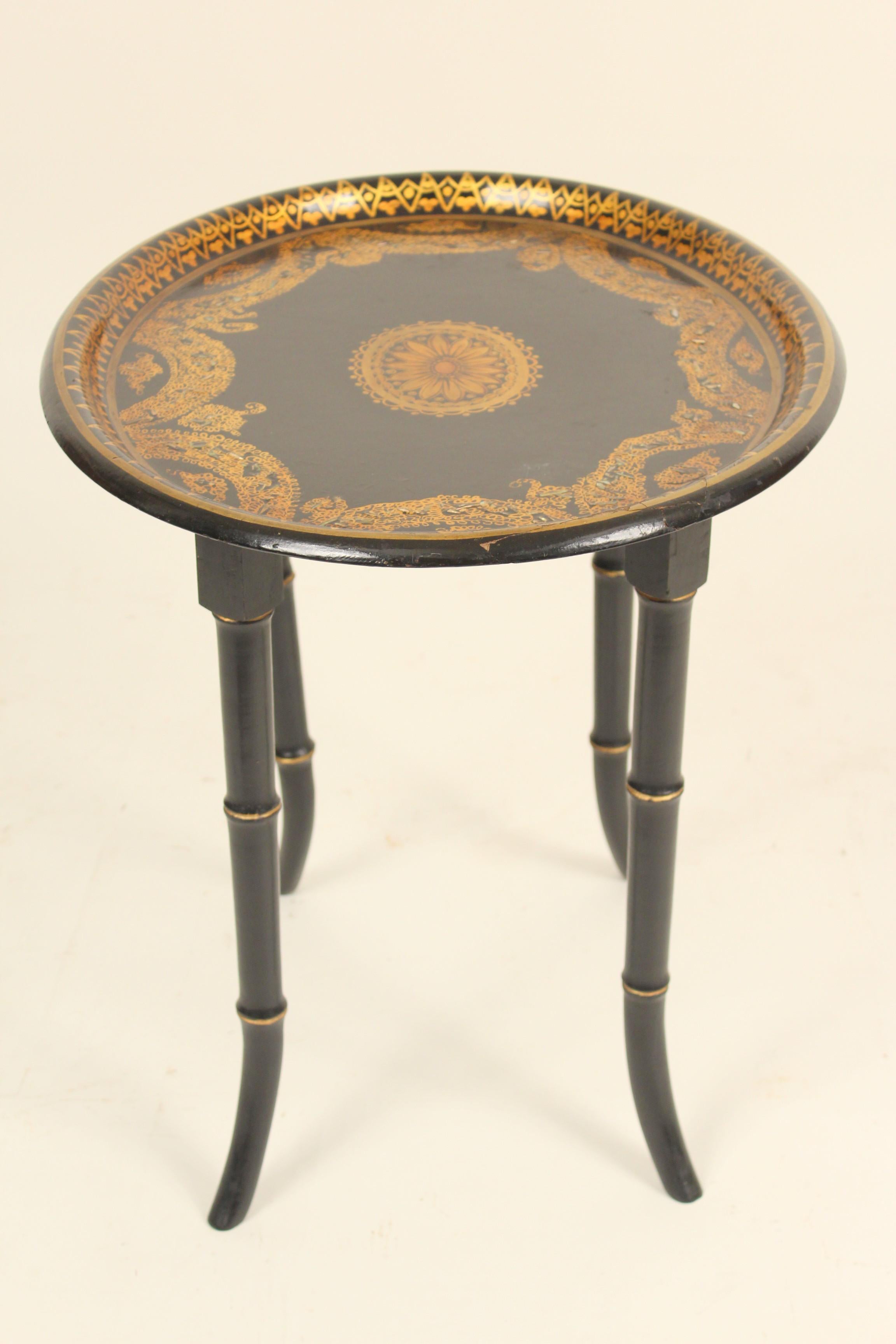 English Regency Style Tray Table In Good Condition In Laguna Beach, CA