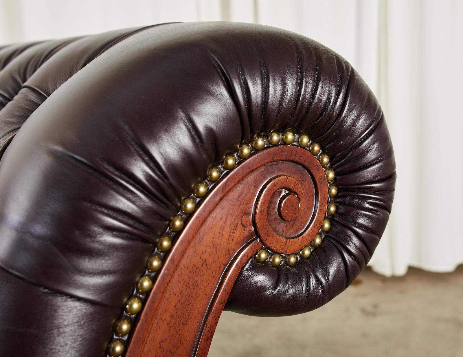 English Regency Style Tufted Leather Mahogany Chaise Longue 4
