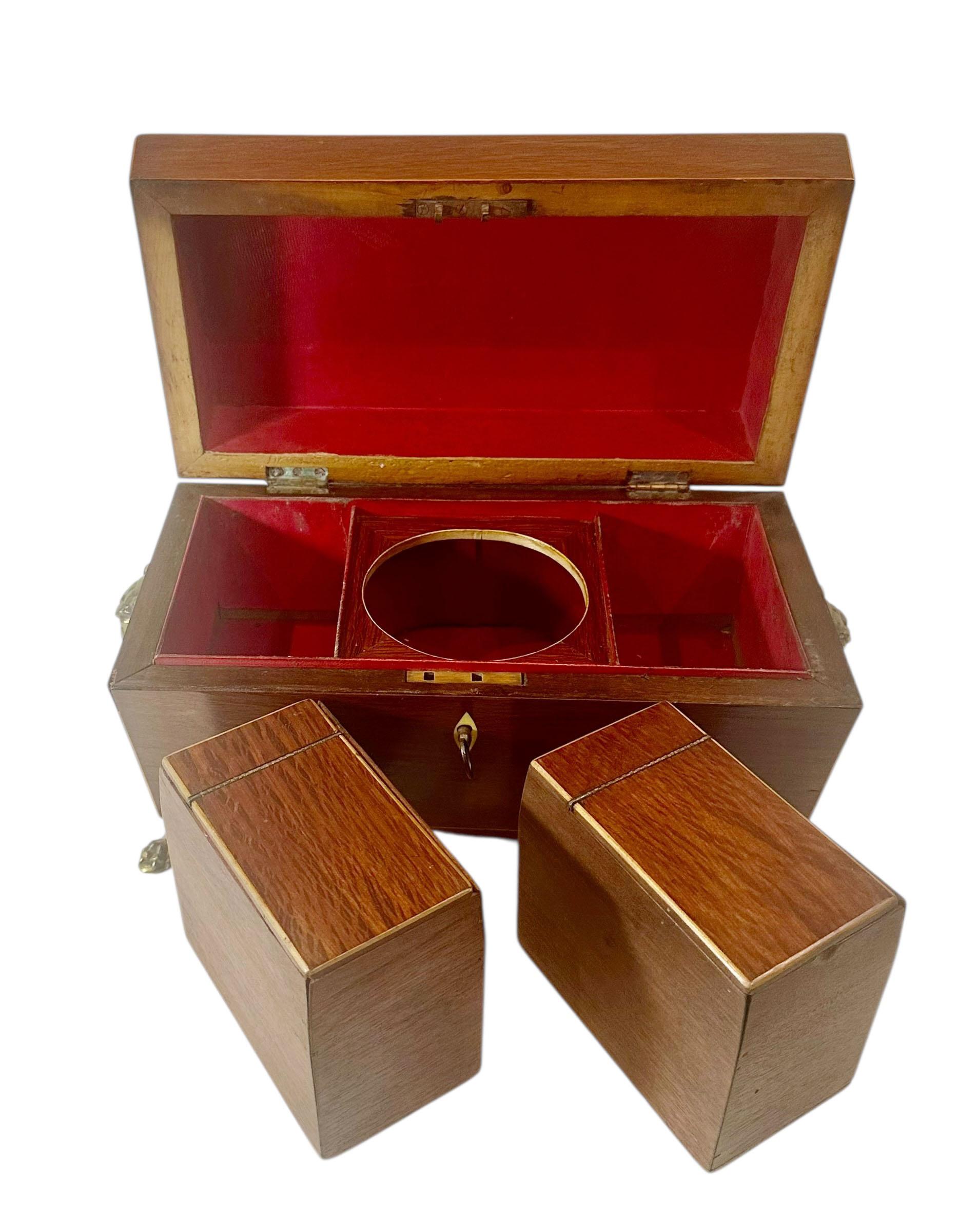 English Regency Tea Caddy with Original Key For Sale 4
