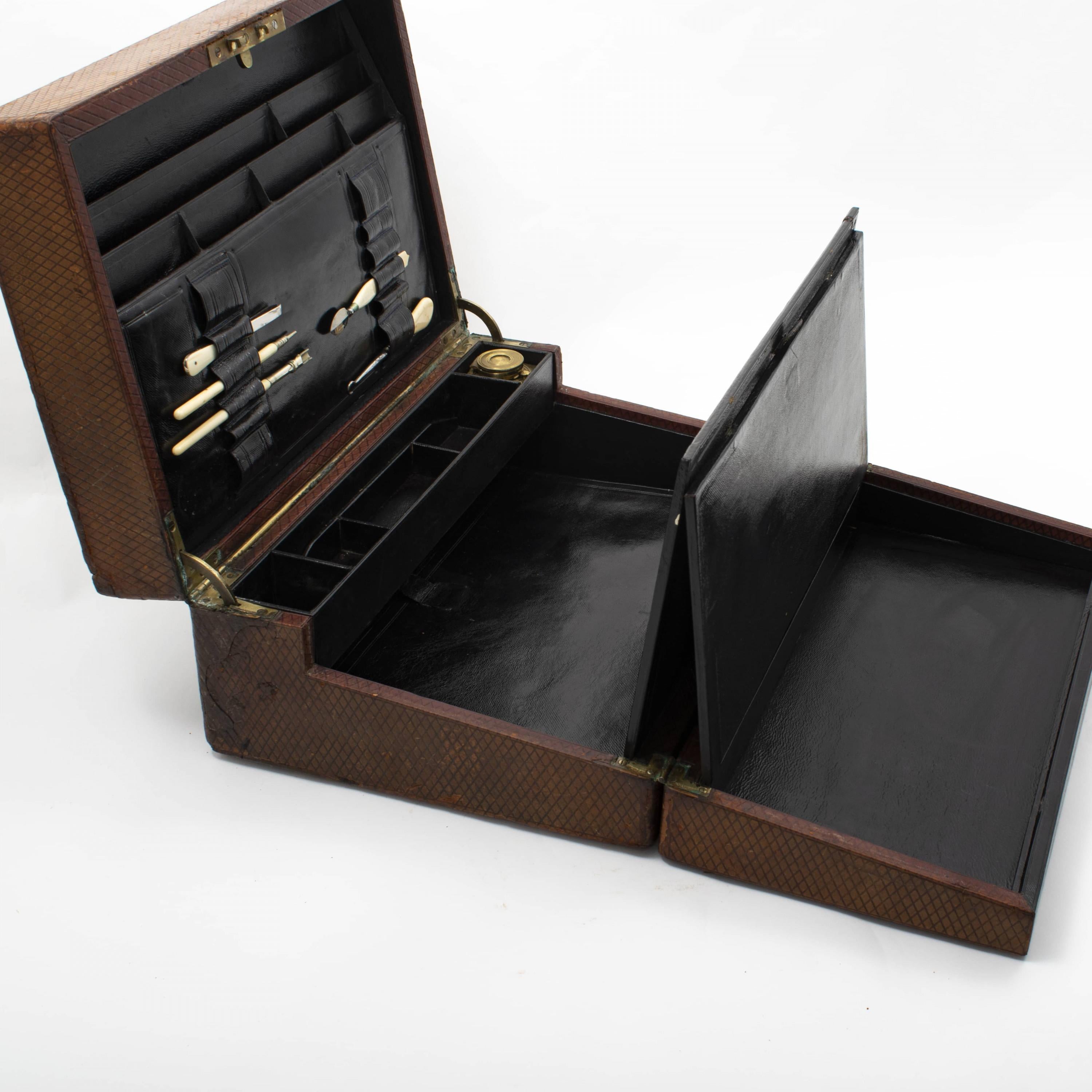 English Regency Traveling Writing Slope Box or Nécessaire De Voyage 1810-1820 1