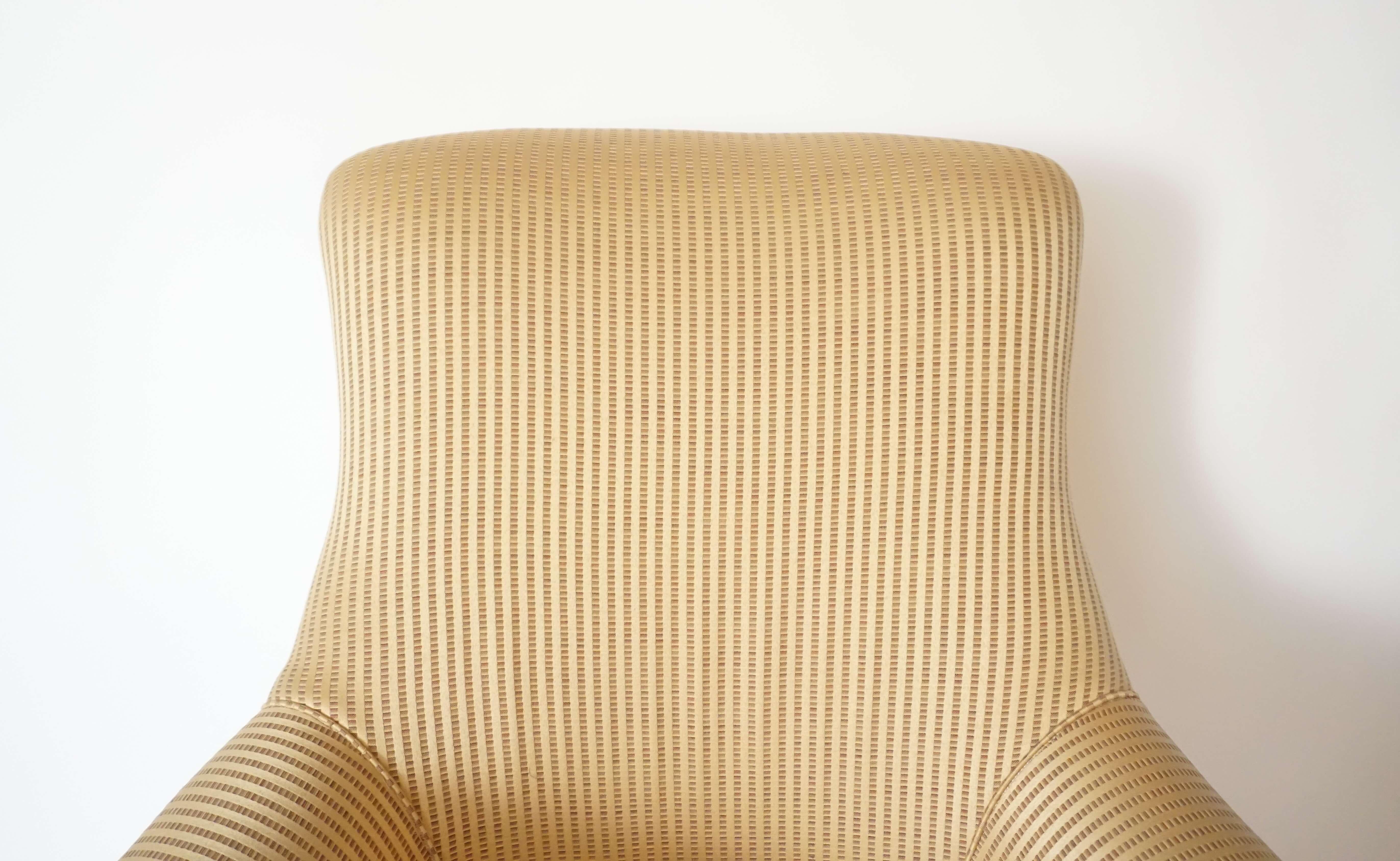 English Regency Upholstered Armchair of Large Size, circa 1830 1