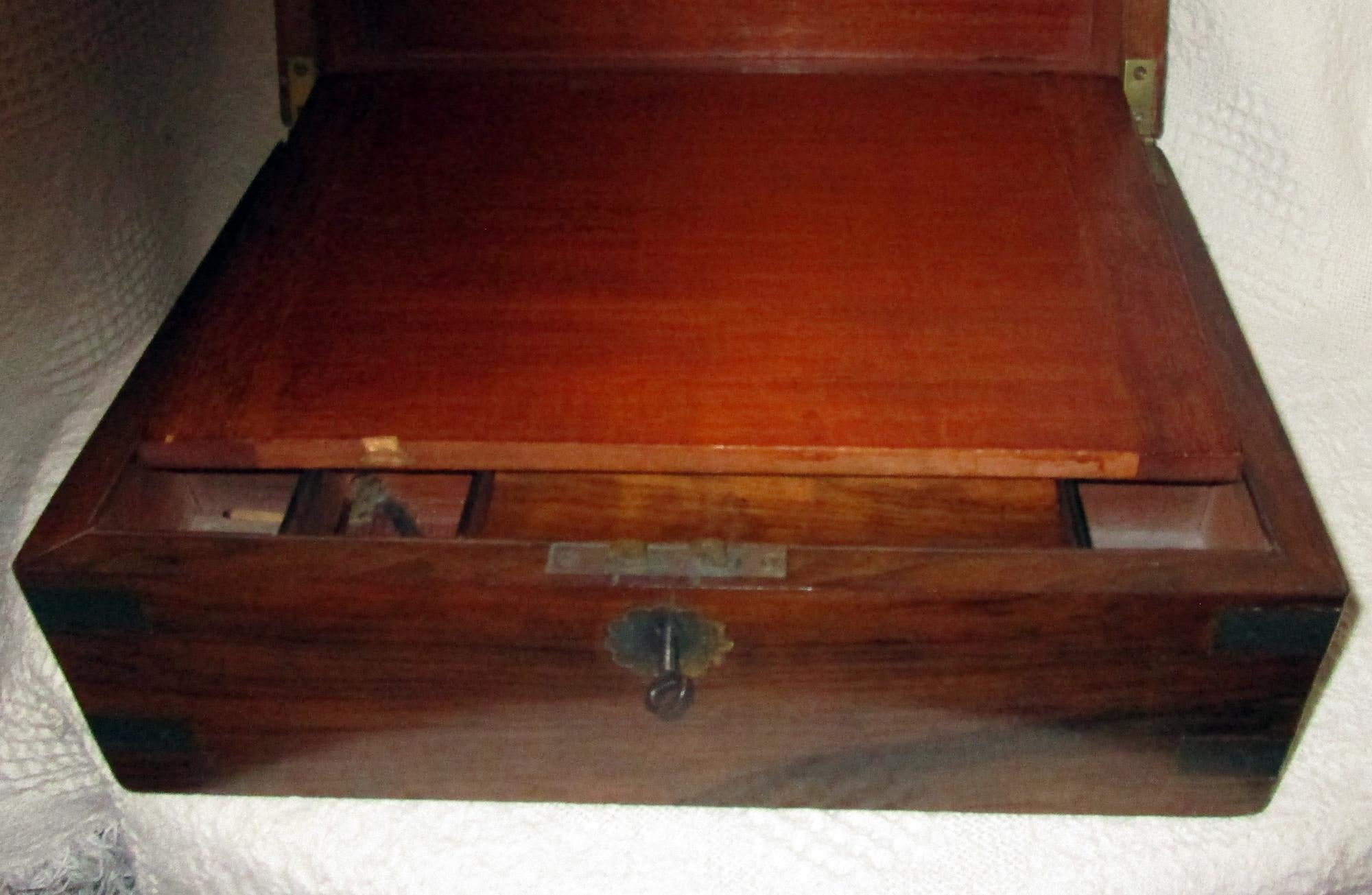 Early 19th Century English Regency Walnut Traveling Lap Desk Box with Secret Compartment