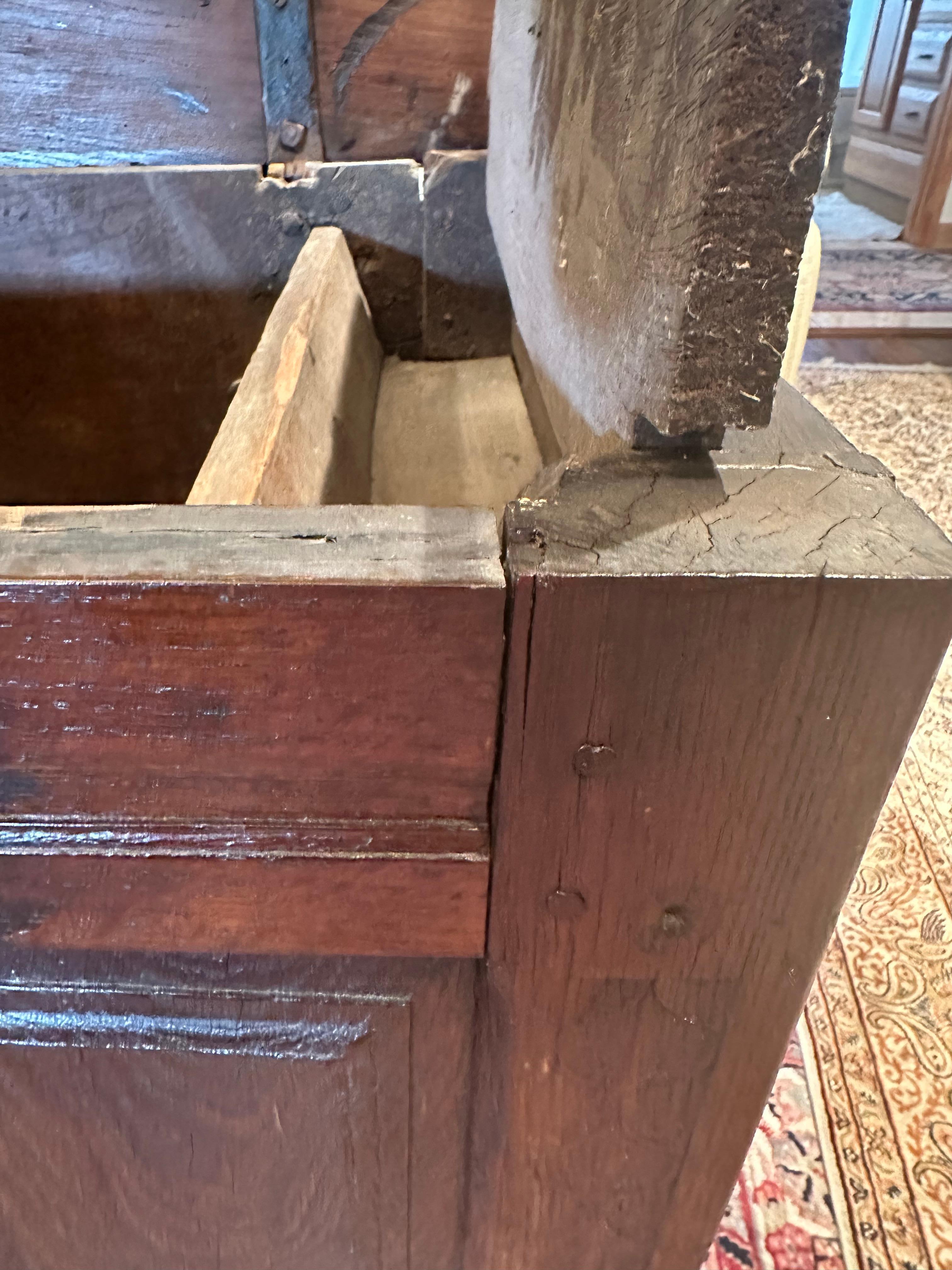 English Renaissance 17. Jahrhundert Massiv Eiche Truhe Trunk im Angebot 8