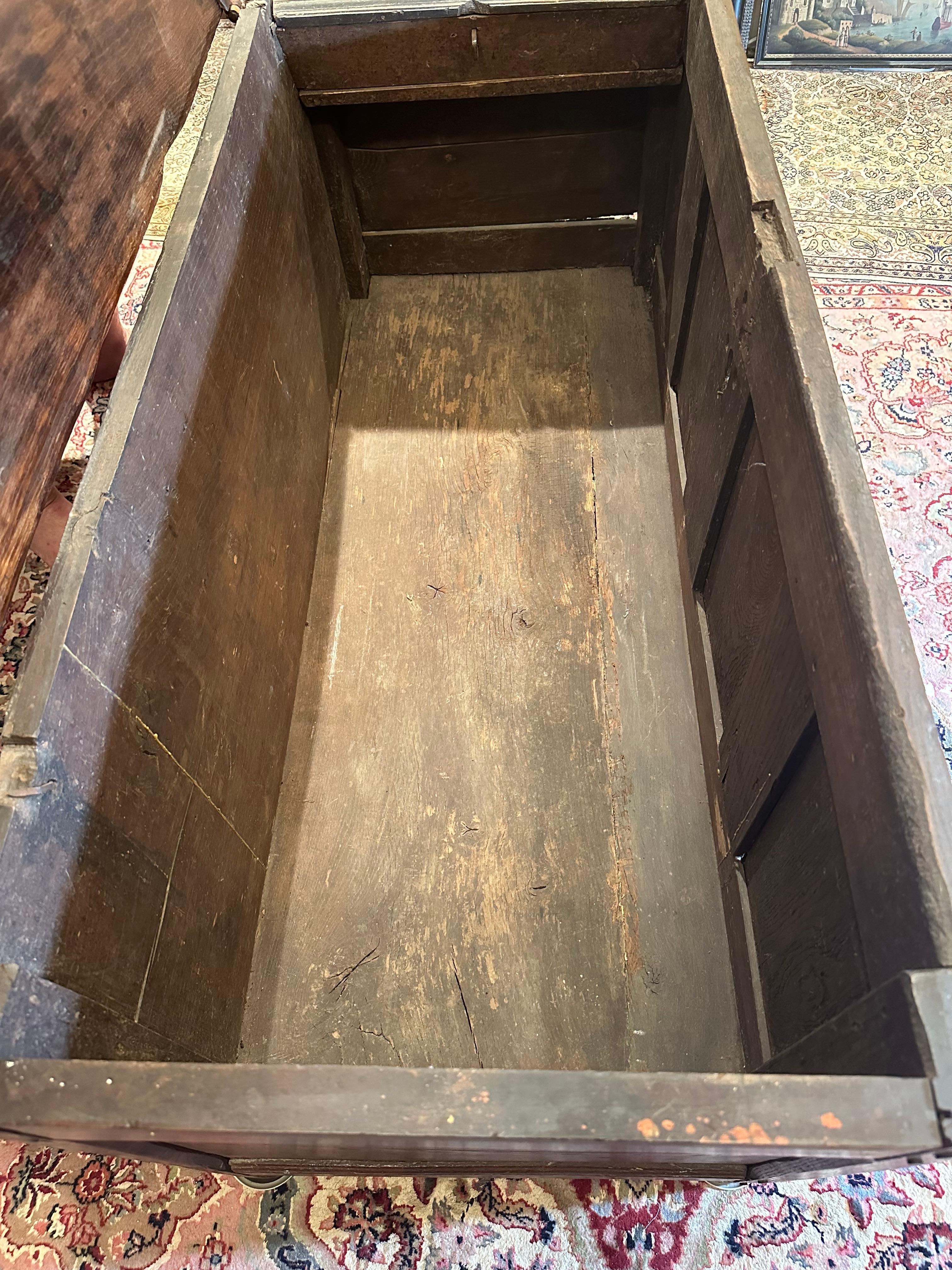 English Renaissance 17. Jahrhundert Massiv Eiche Truhe Trunk im Angebot 11