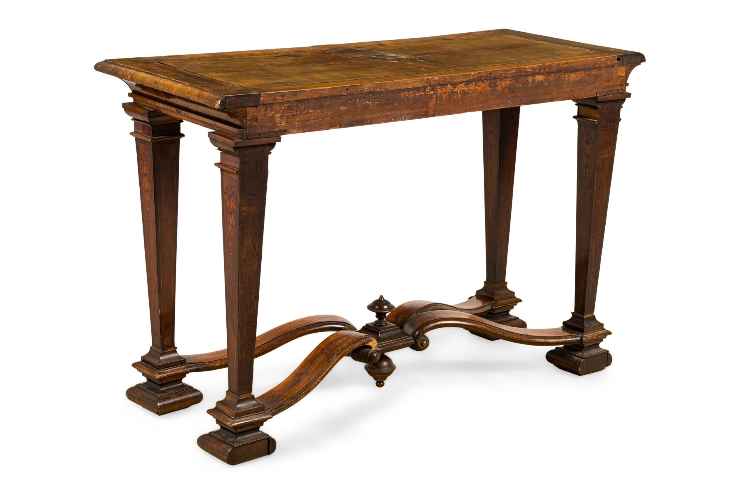 English Renaissance Console Table with Stretcher In Good Condition For Sale In Queens, NY