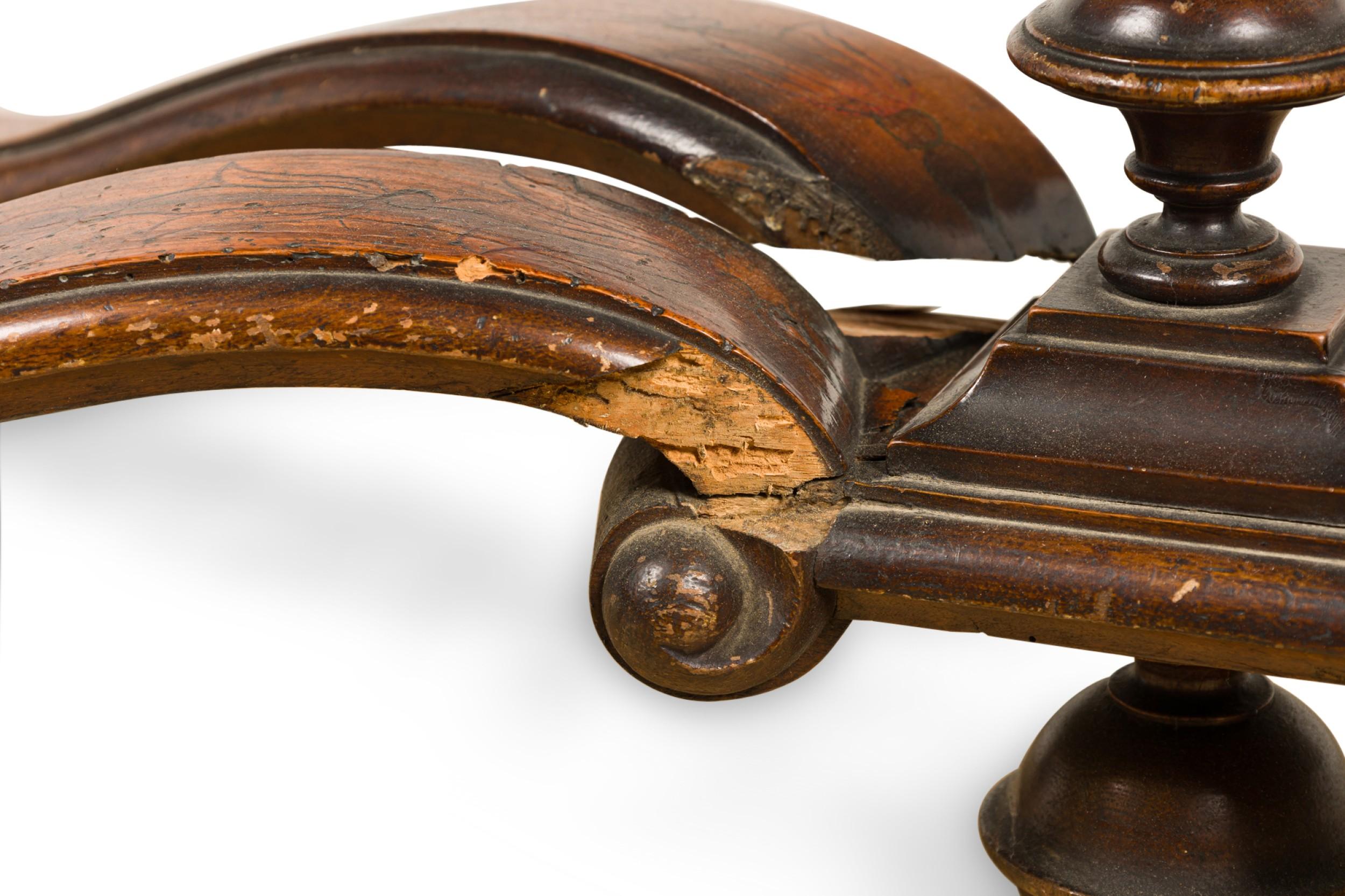 English Renaissance Console Table with Stretcher For Sale 3