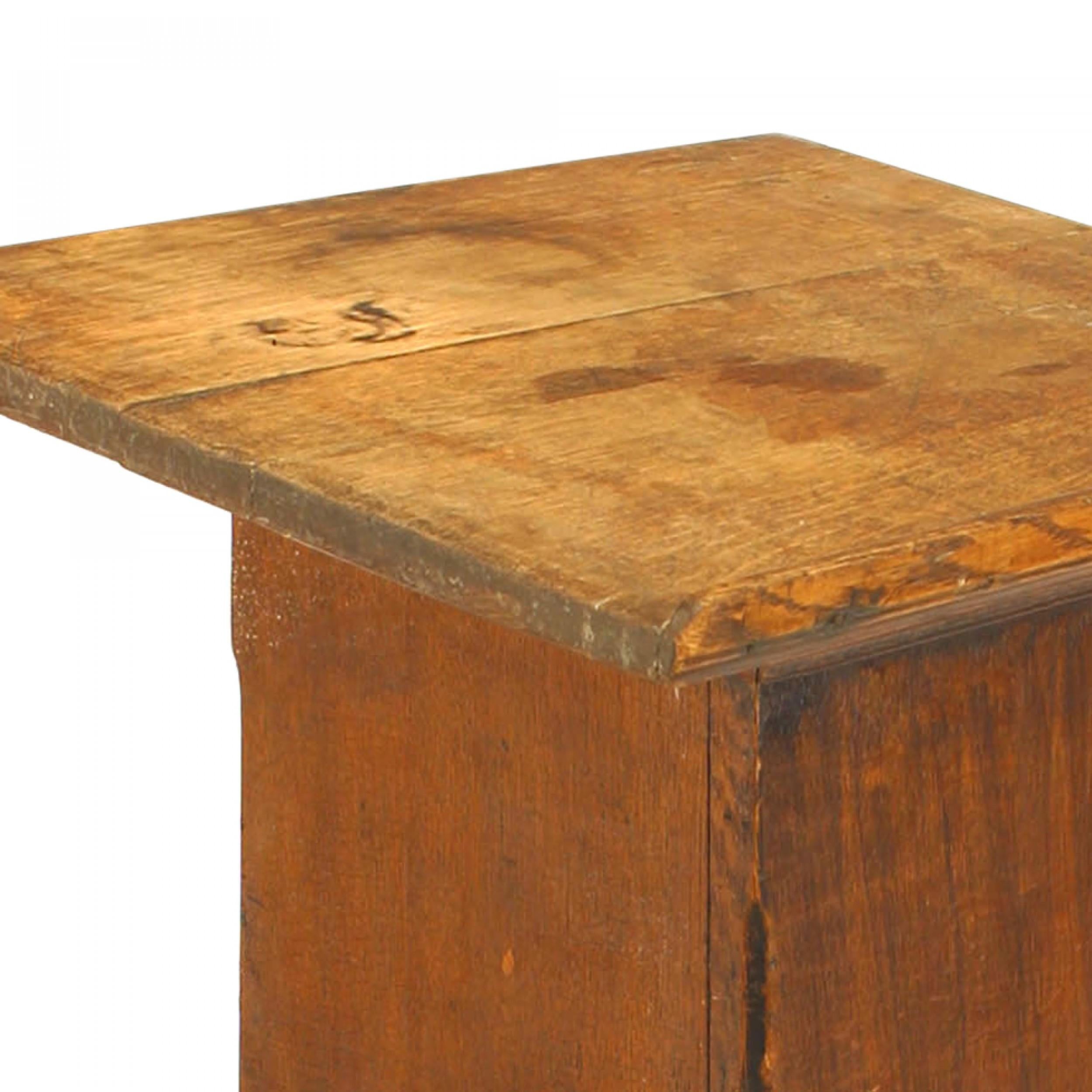 Hand-Carved English Renaissance Oak Lectern For Sale