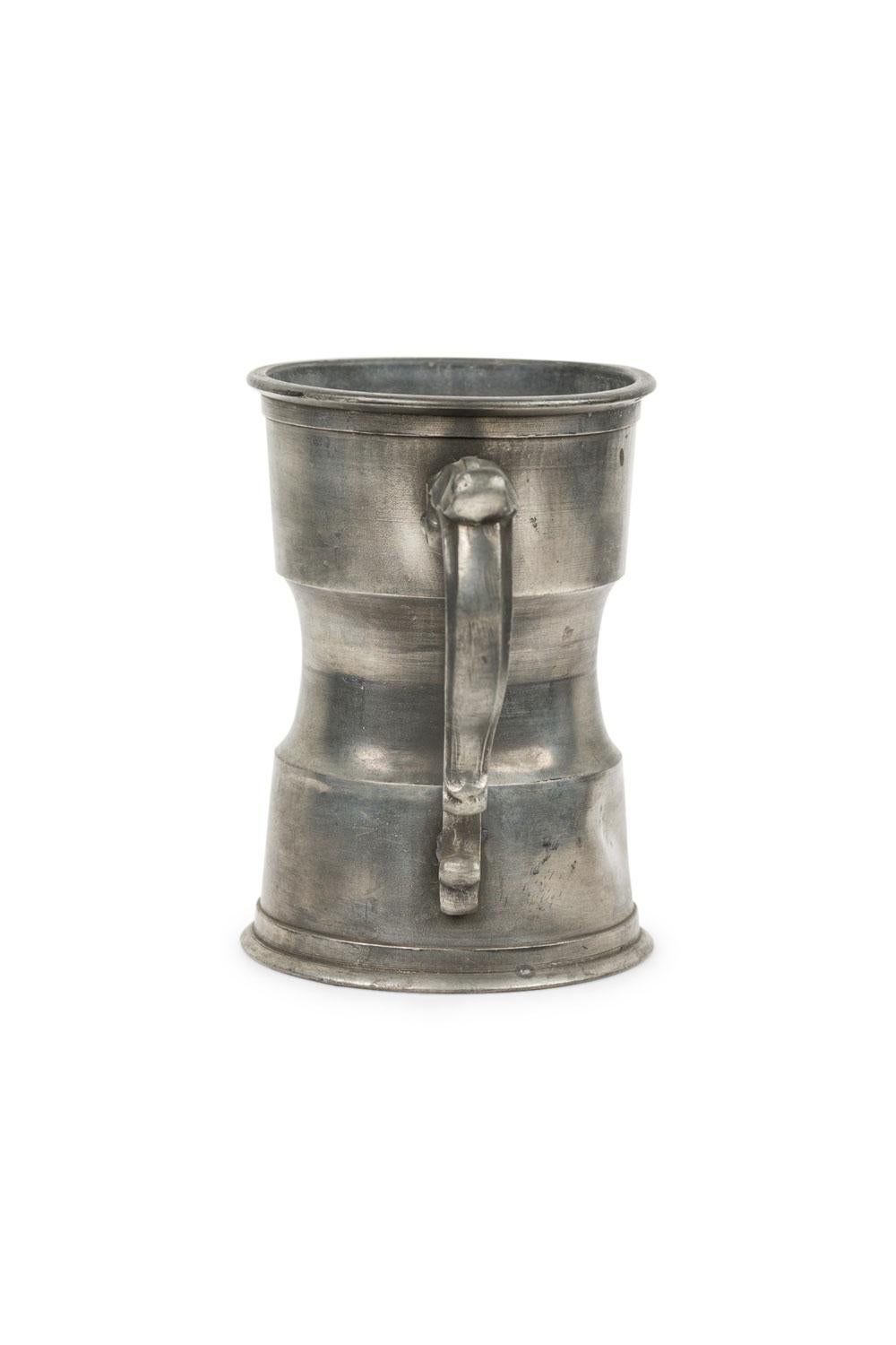 English Renaissance Style Pewter Tankards In Good Condition For Sale In Queens, NY