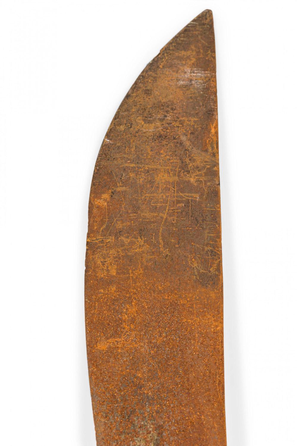 Lance hallebarde de style Renaissance anglaise avec un manche en bois et une grande lame en fer de 34 pouces.