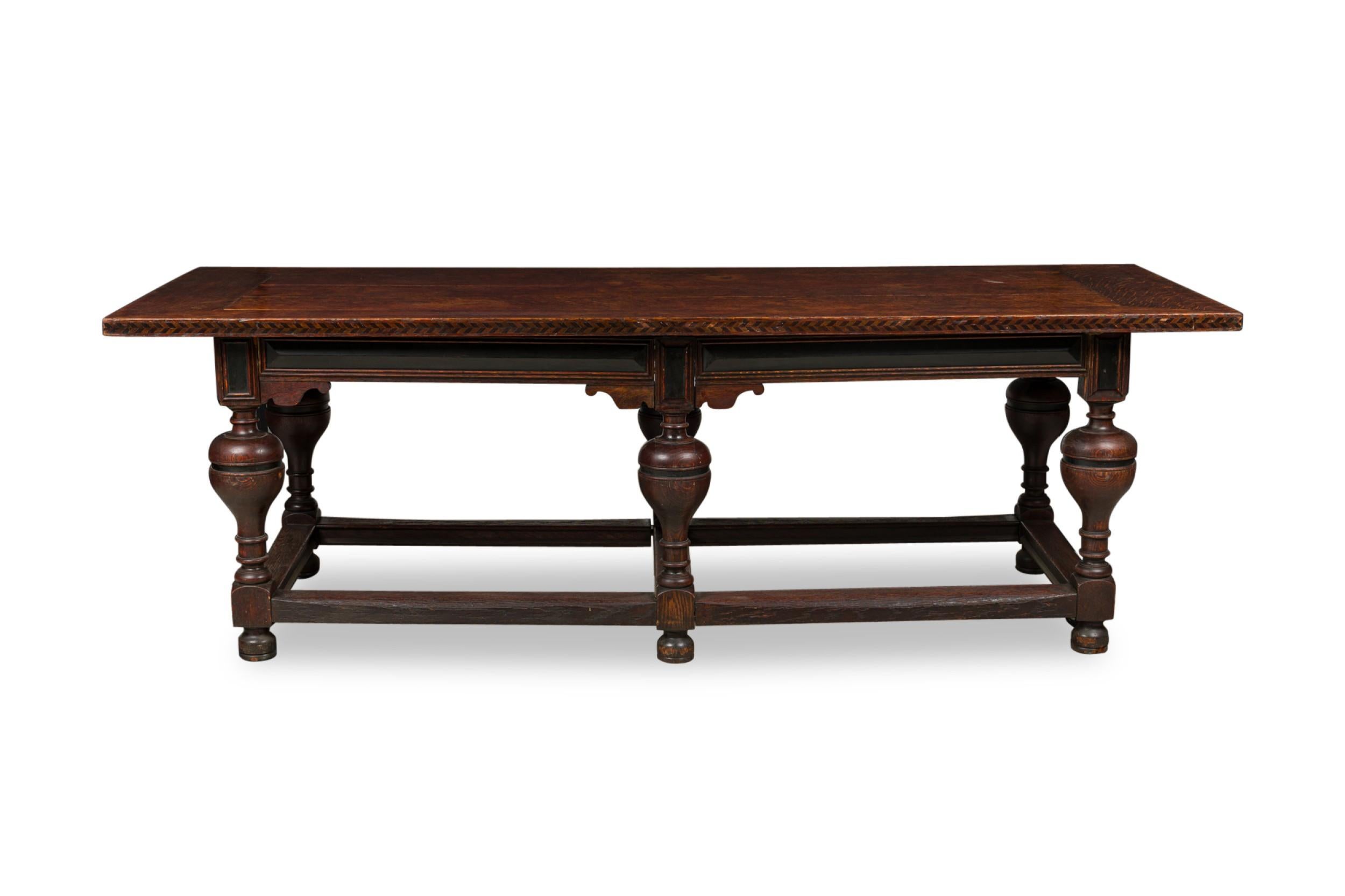 English Renaissance Style Wood Dining / Conference Table im Angebot
