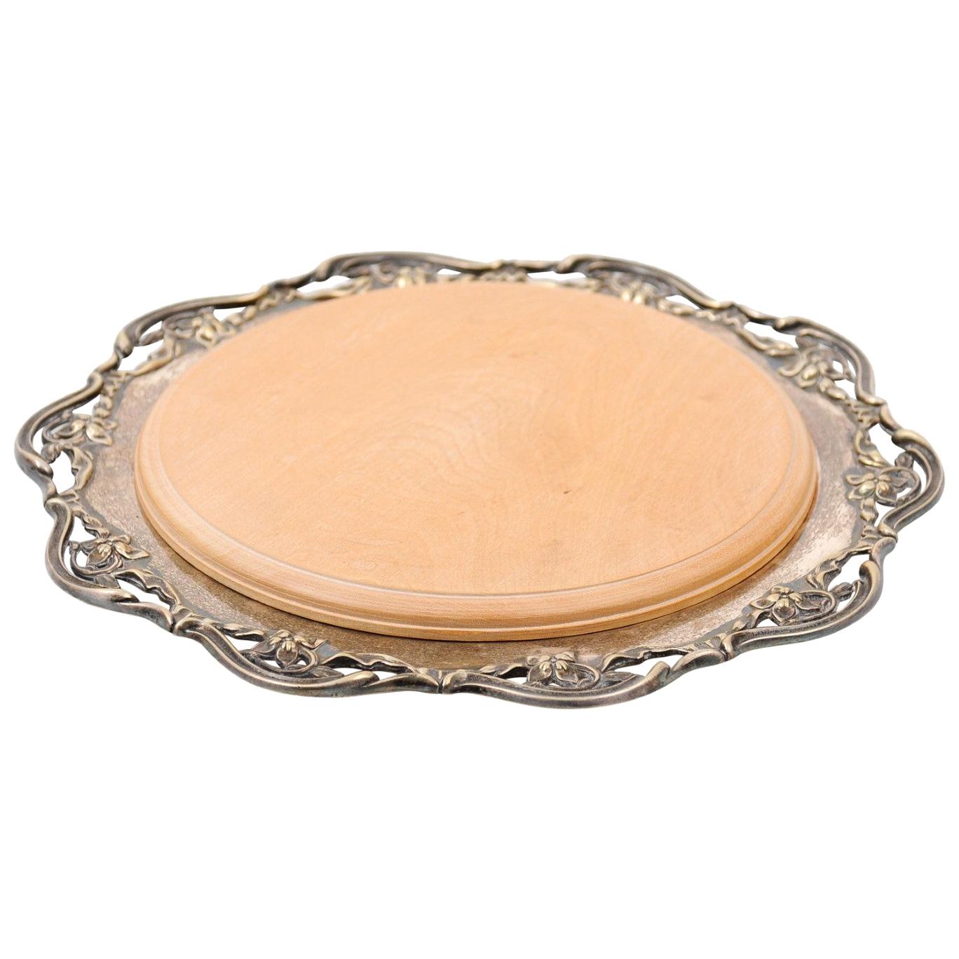 English R.F. Mosley & Co Round Silver Plated Tray with Pierced Scalloped Border For Sale