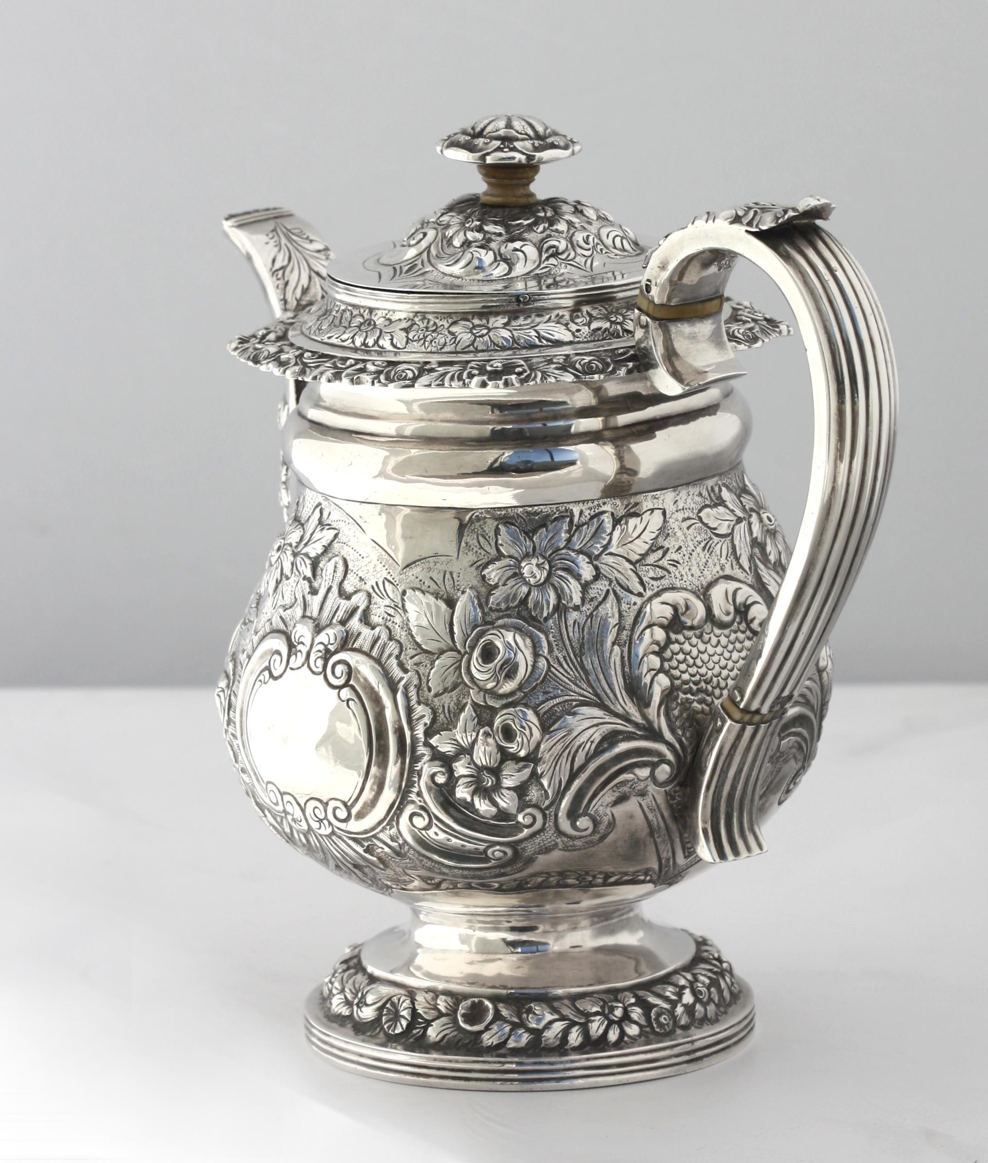 English Rococo Silver Teapot, Marked, 1822-1823, maker TB, for Thomas Baker For Sale 2